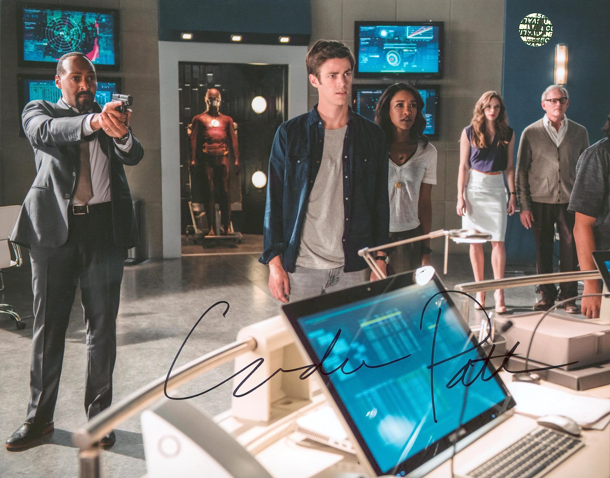 Candice Patton The Flash Authentic Signed 8x10 Photo Wizard World #025489