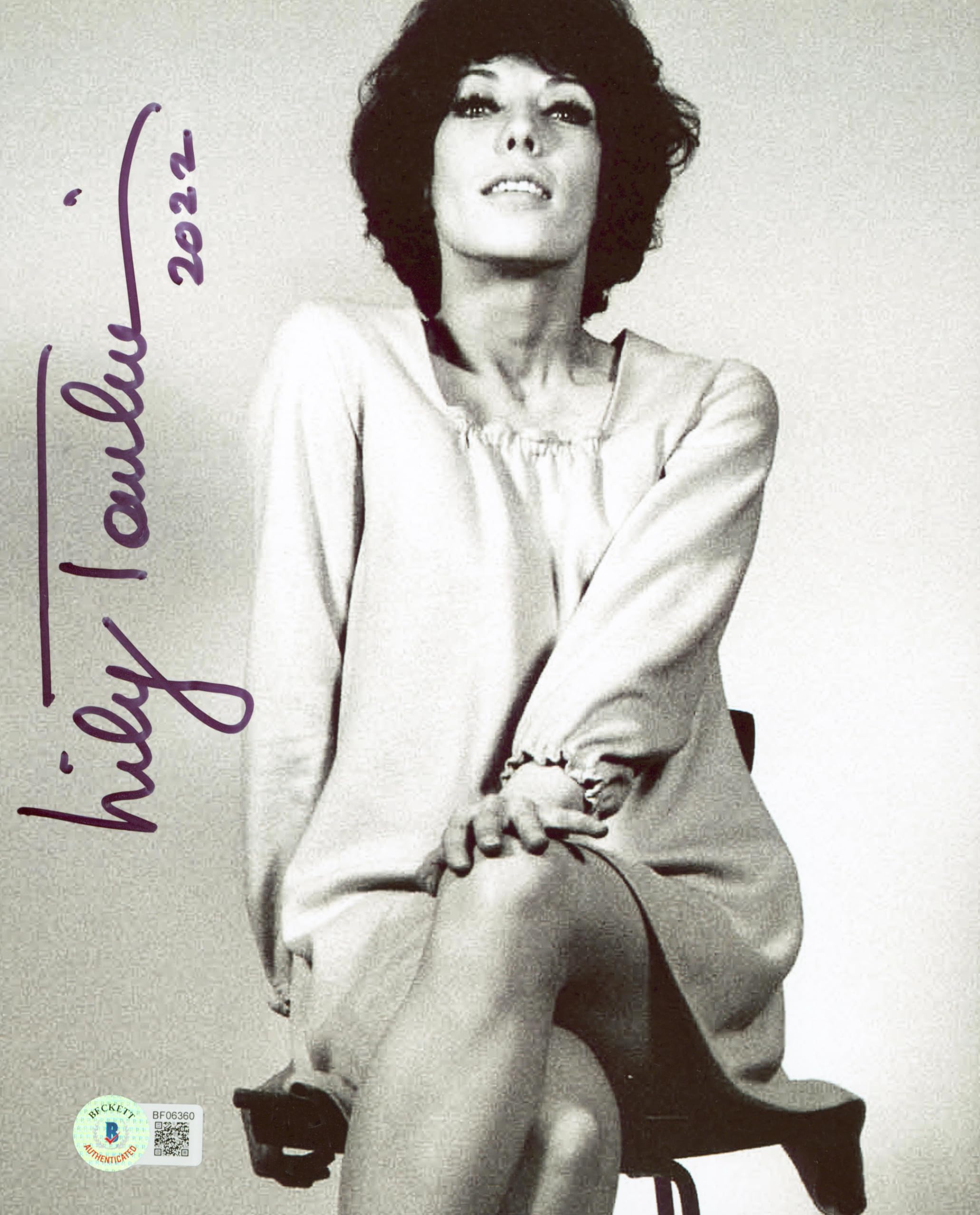 Lily Tomlin 9 to 5 "2022" Authentic Signed 8x10 Photo Autographed BAS #BF06360