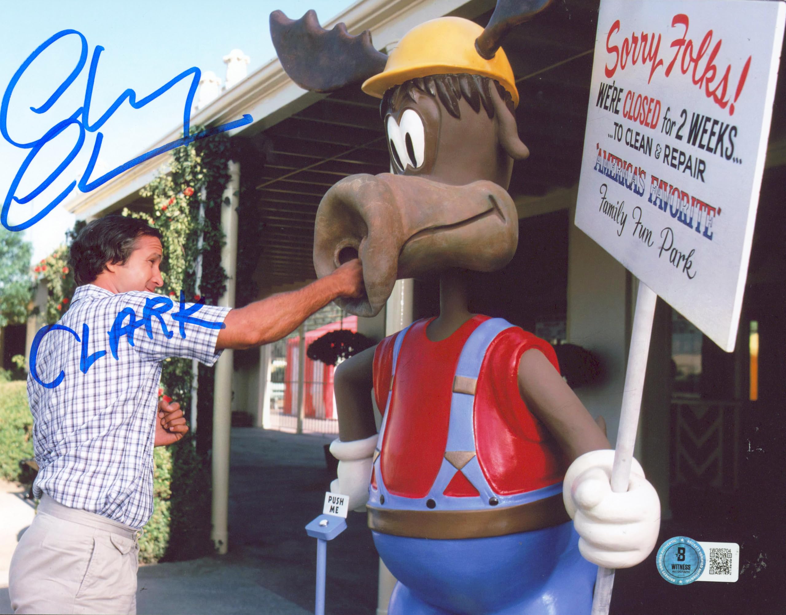 Chevy Chase Vacation "Clark" Authentic Signed 8x10 Photo BAS #1W385704