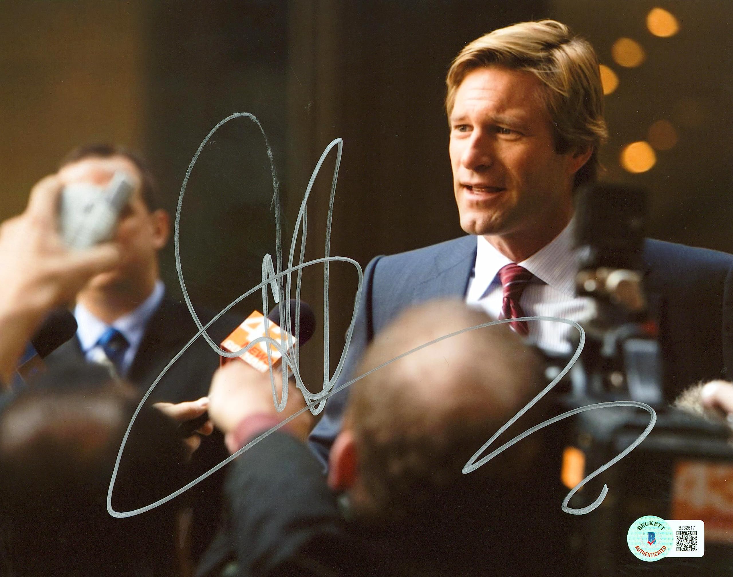 Aaron Eckhart Batman The Dark Knight Authentic Signed 8x10 Photo BAS #BJ32617