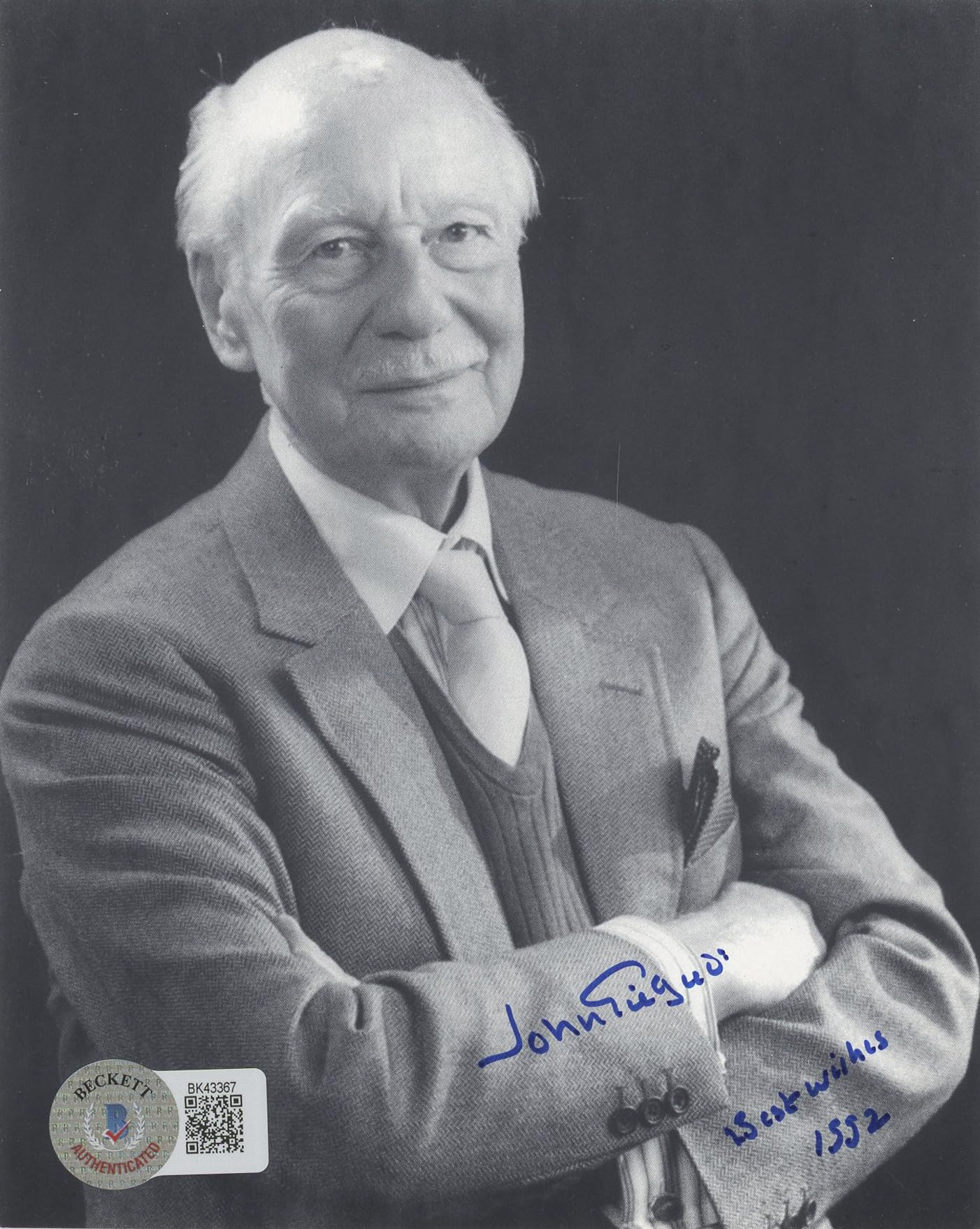 John Gielgud Arthur "Best Wishes 1992" Signed 4.75x6 Photo BAS #BK43367