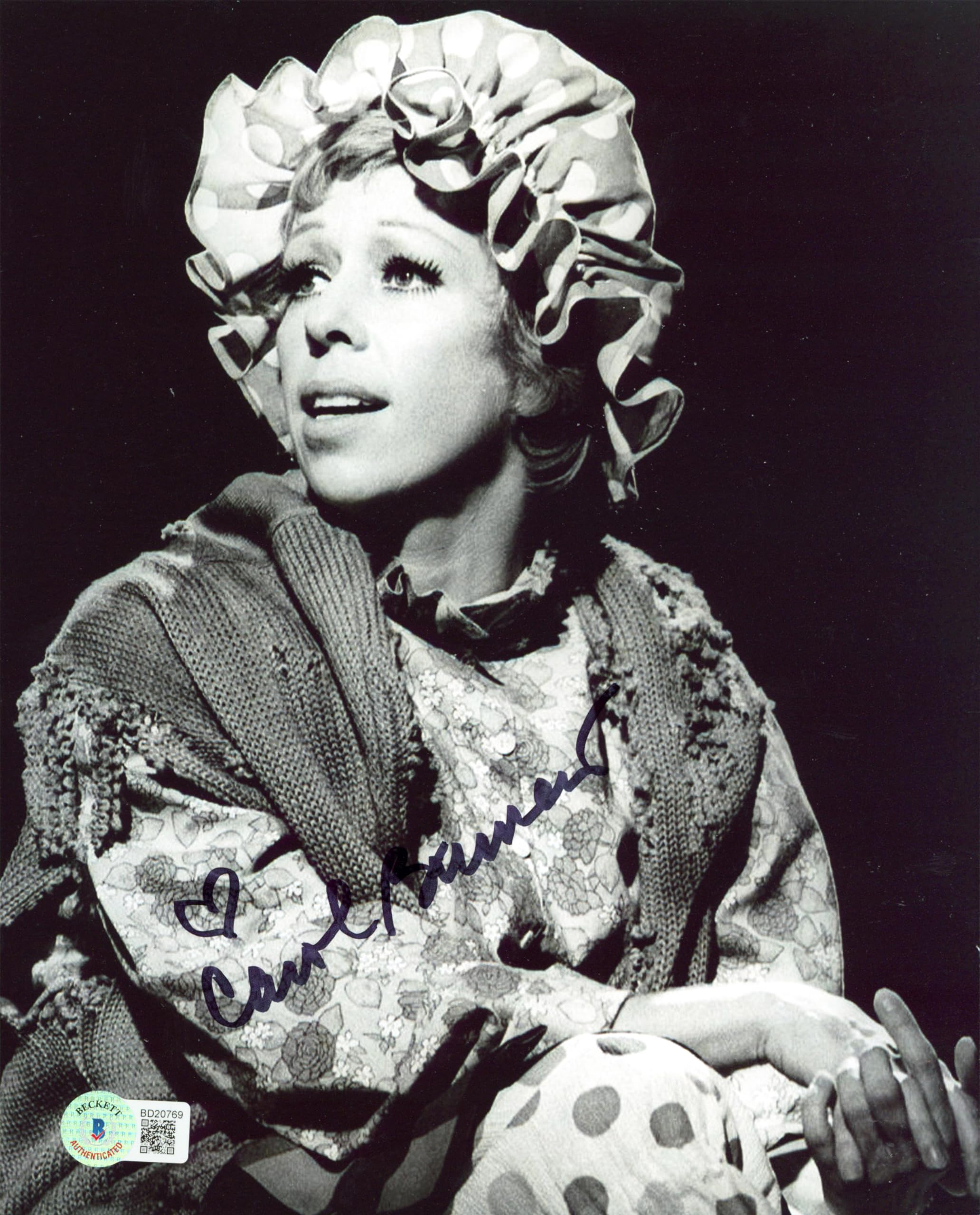 Carol Burnett Authentic Signed 8x10 Photo Autographed BAS #BD20769