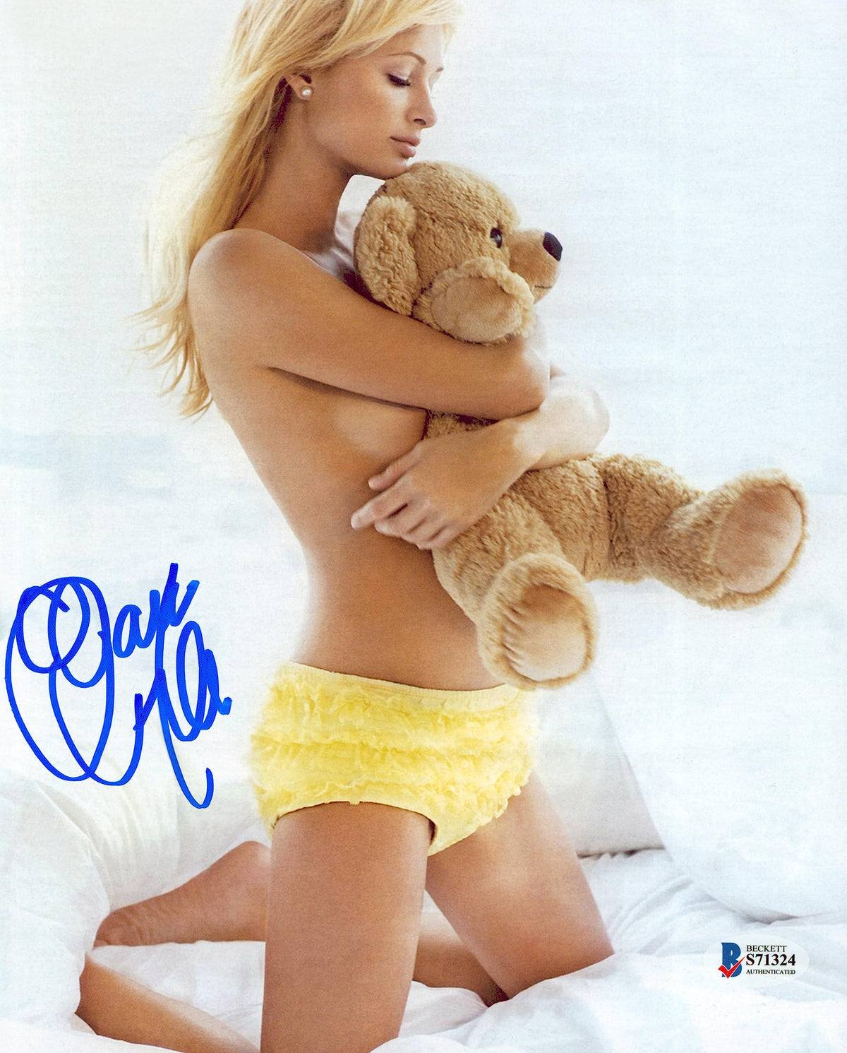 Paris Hilton The Simple Life Authentic Signed 8x10 Sexy Photo BAS #S71324