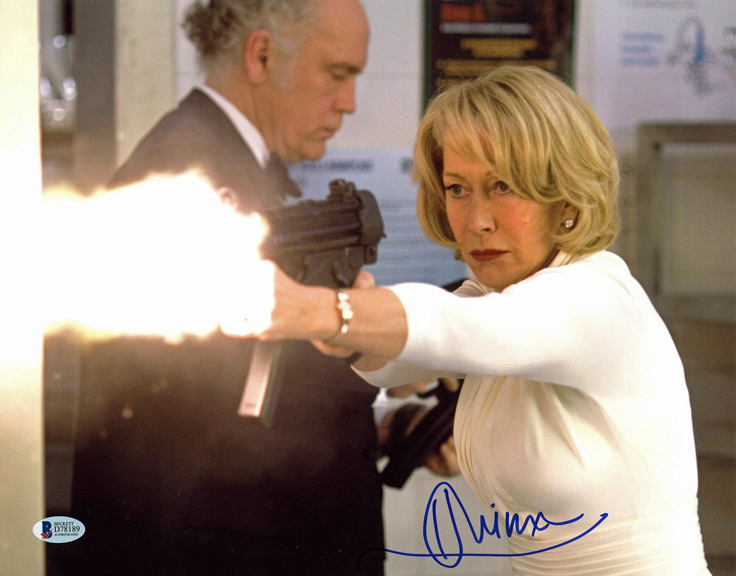 Helen Mirren Red Authentic Signed 11x14 Photo Autographed BAS #D78189