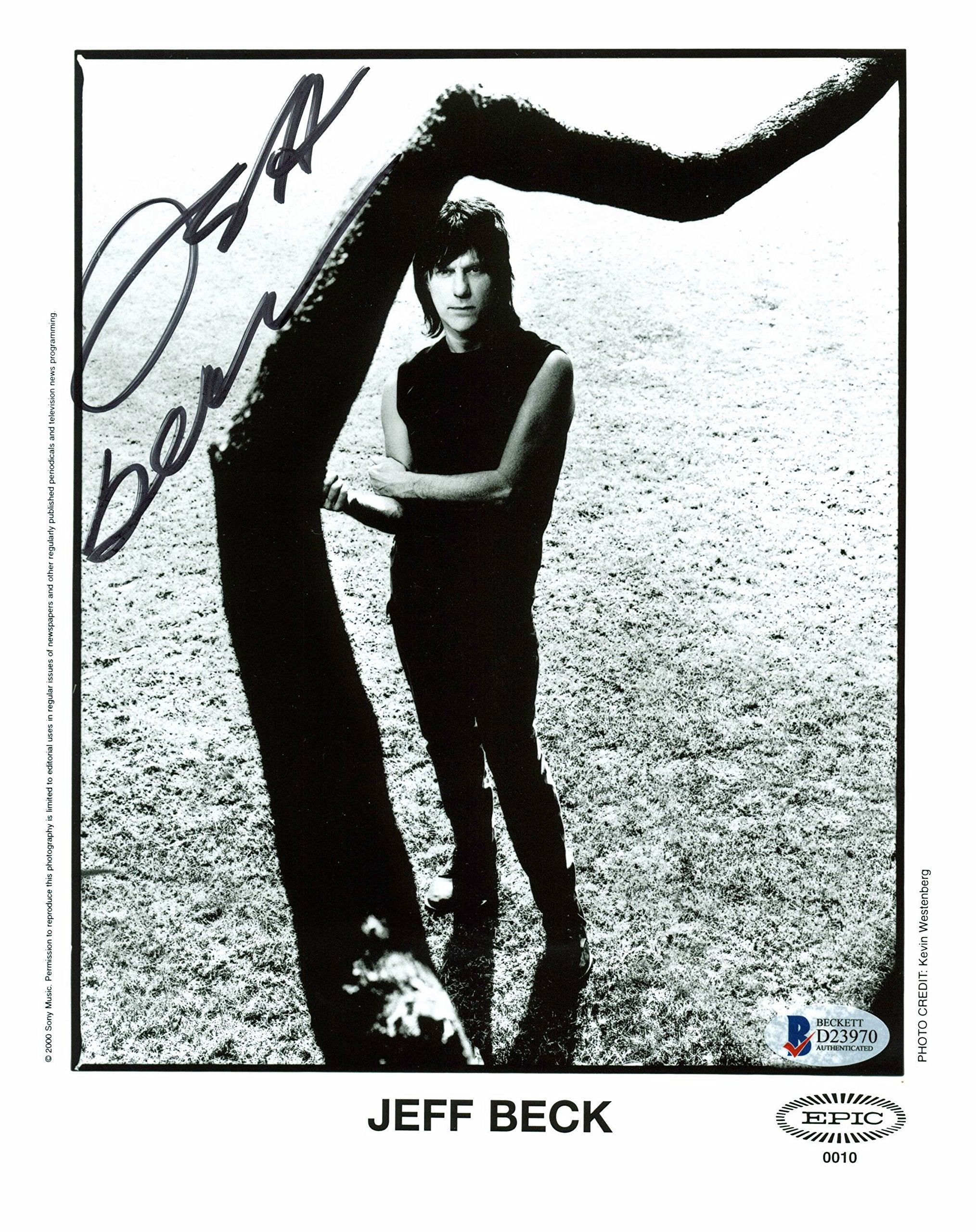 Jeff Beck The Yardbirds Authentic Signed 8x10 Promotional Photo BAS #D23970