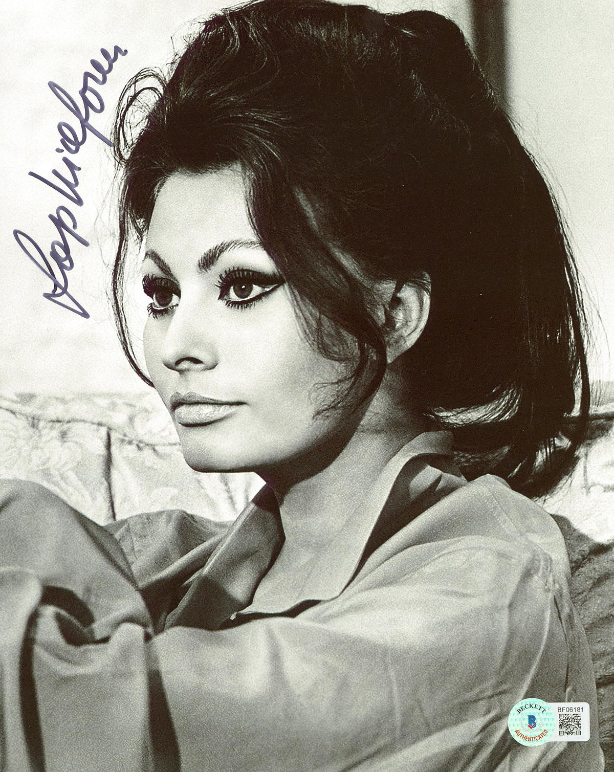 Sophia Loren A Countess From Hong Kong Authentic Signed 8x10 Photo BAS #BF06181