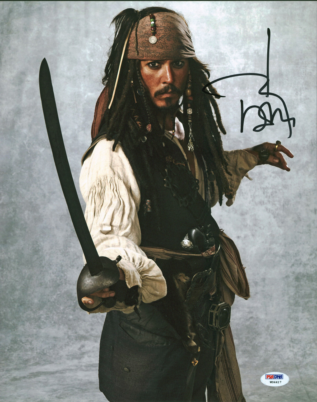 Johnny Depp Pirates Of The Caribbean Signed 11x14 Photo Graded 10! PSA #W04417