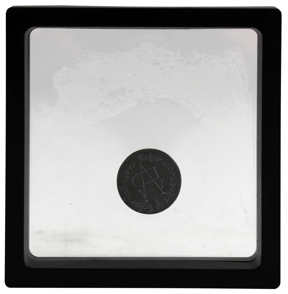 Game of Thrones Valar Morghulis Prop Replica Coin Framed BAM Box Exclusive