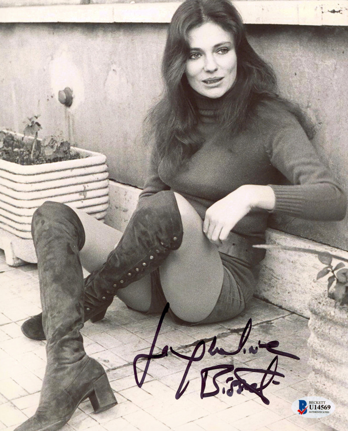 Jacqueline Bisset The Deep Authentic Signed 8x10 Sexy Photo BAS #U14569