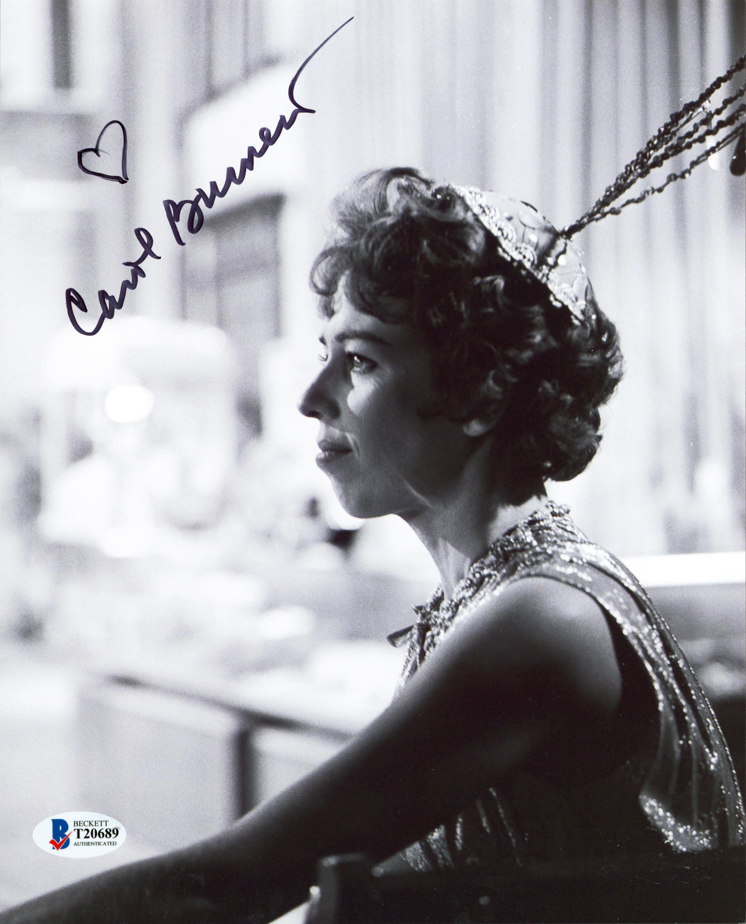 Carol Burnett Authentic Signed 8x10 Photo Autographed BAS #T20689