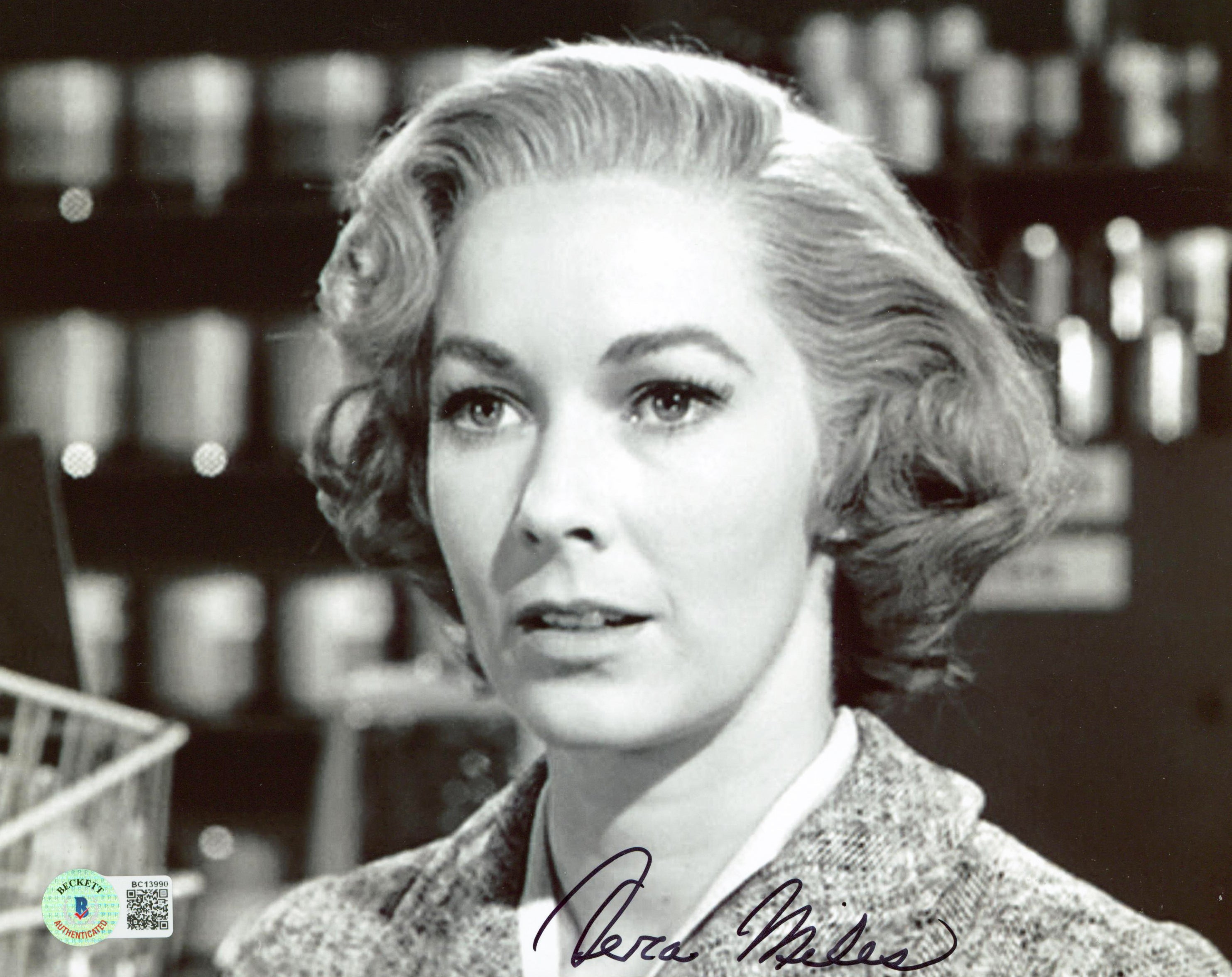 Vera Miles Psycho Authentic Signed 8x10 Photo Autographed BAS #BC13990
