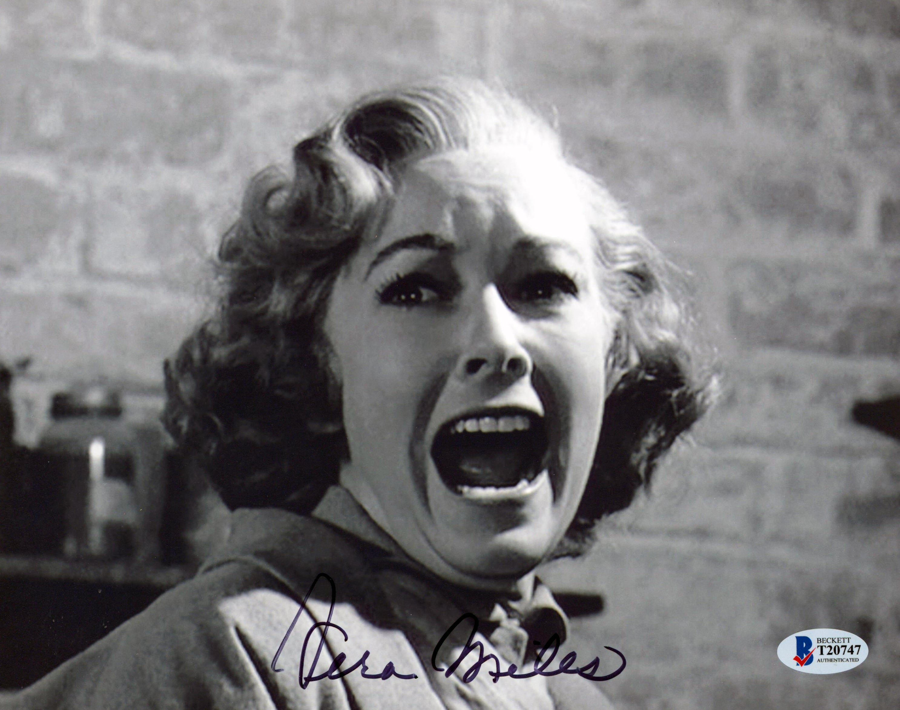 Vera Miles Psycho Authentic Signed 8x10 Photo Autographed BAS #T20747