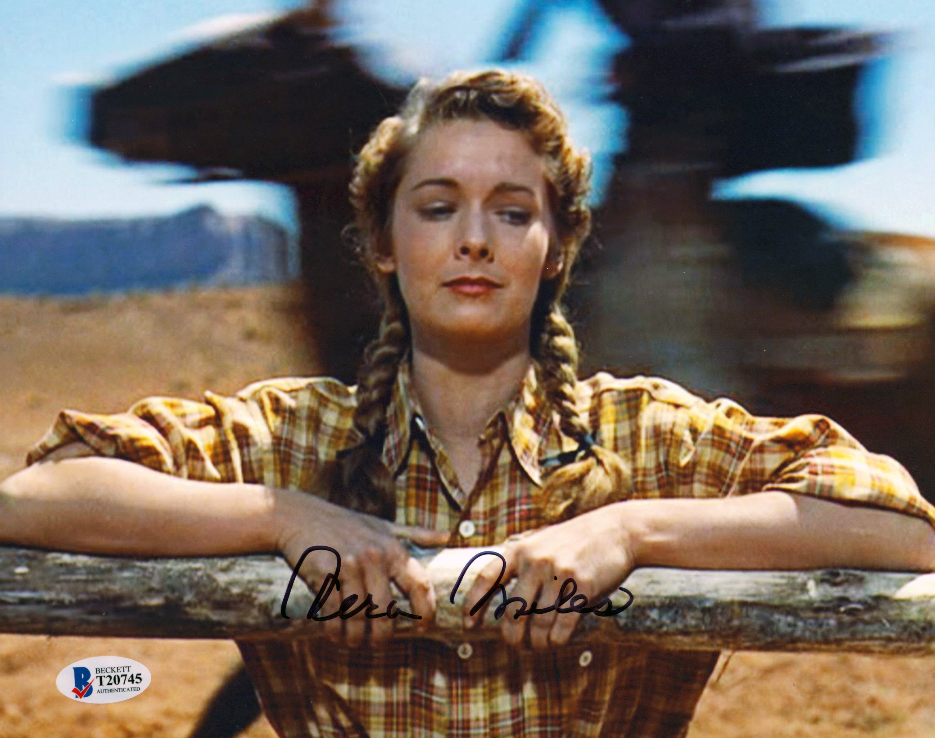 Vera Miles Psycho Authentic Signed 8x10 Photo Autographed BAS #T20745