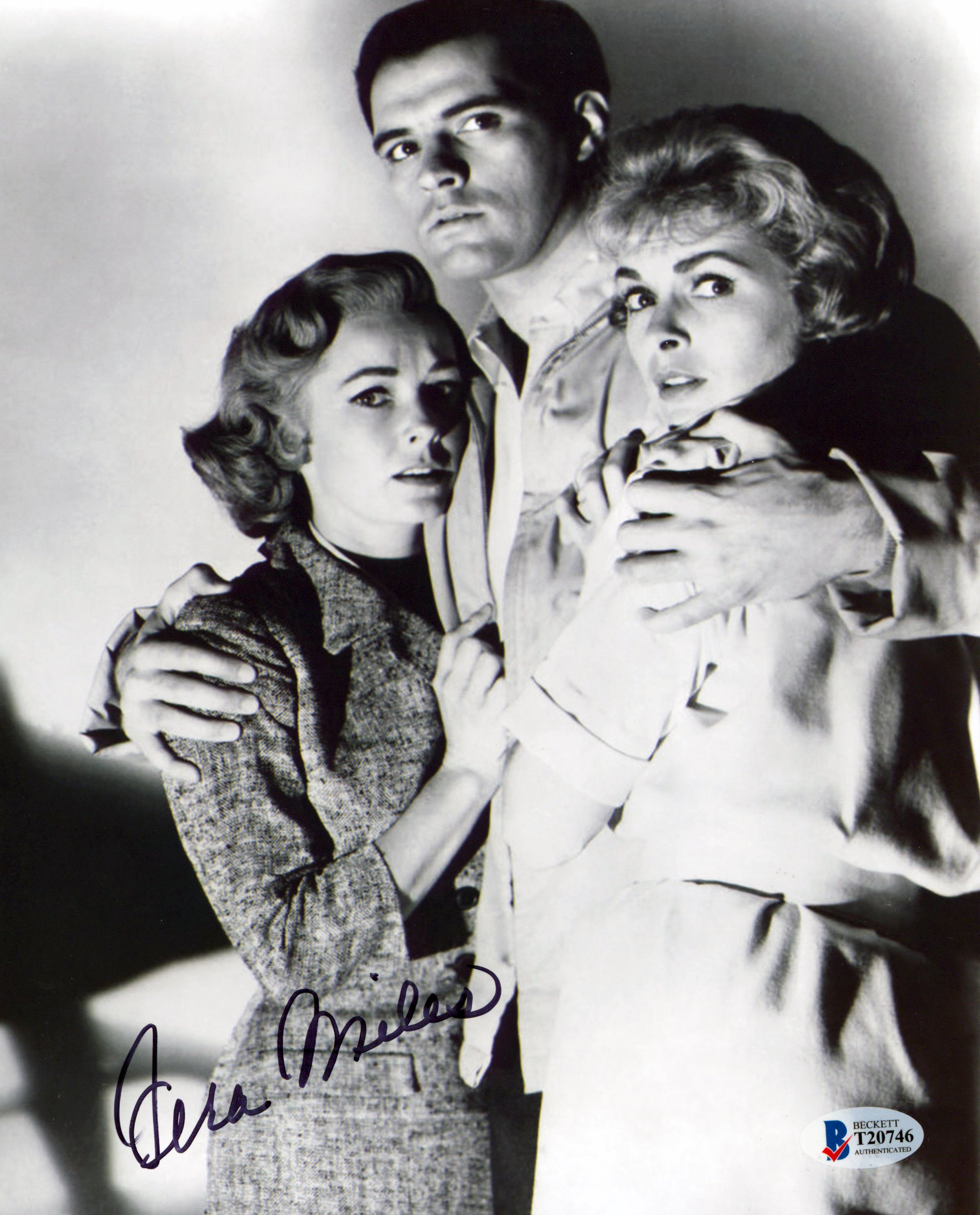 Vera Miles Psycho Authentic Signed 8x10 Photo Autographed BAS #T20746