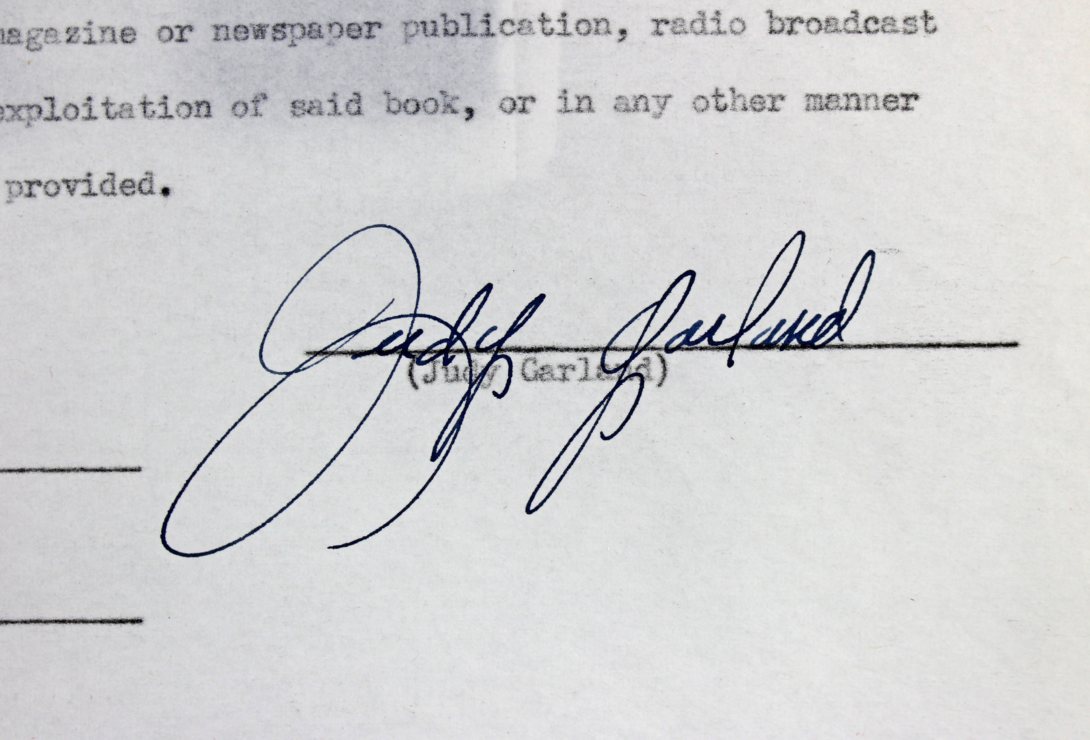 Judy Garland Signed 8.5x13 Bob Hope Contract Dated September 4, 1941 BAS #A39188