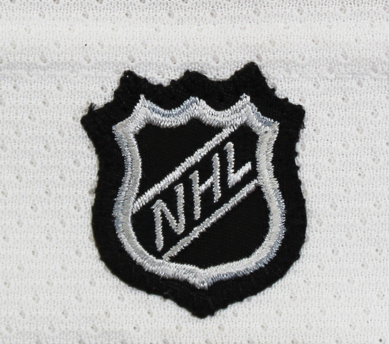 2010-11 Coyotes (22) Doan, Yandle Signed White Reebok Jersey BAS #AD64020