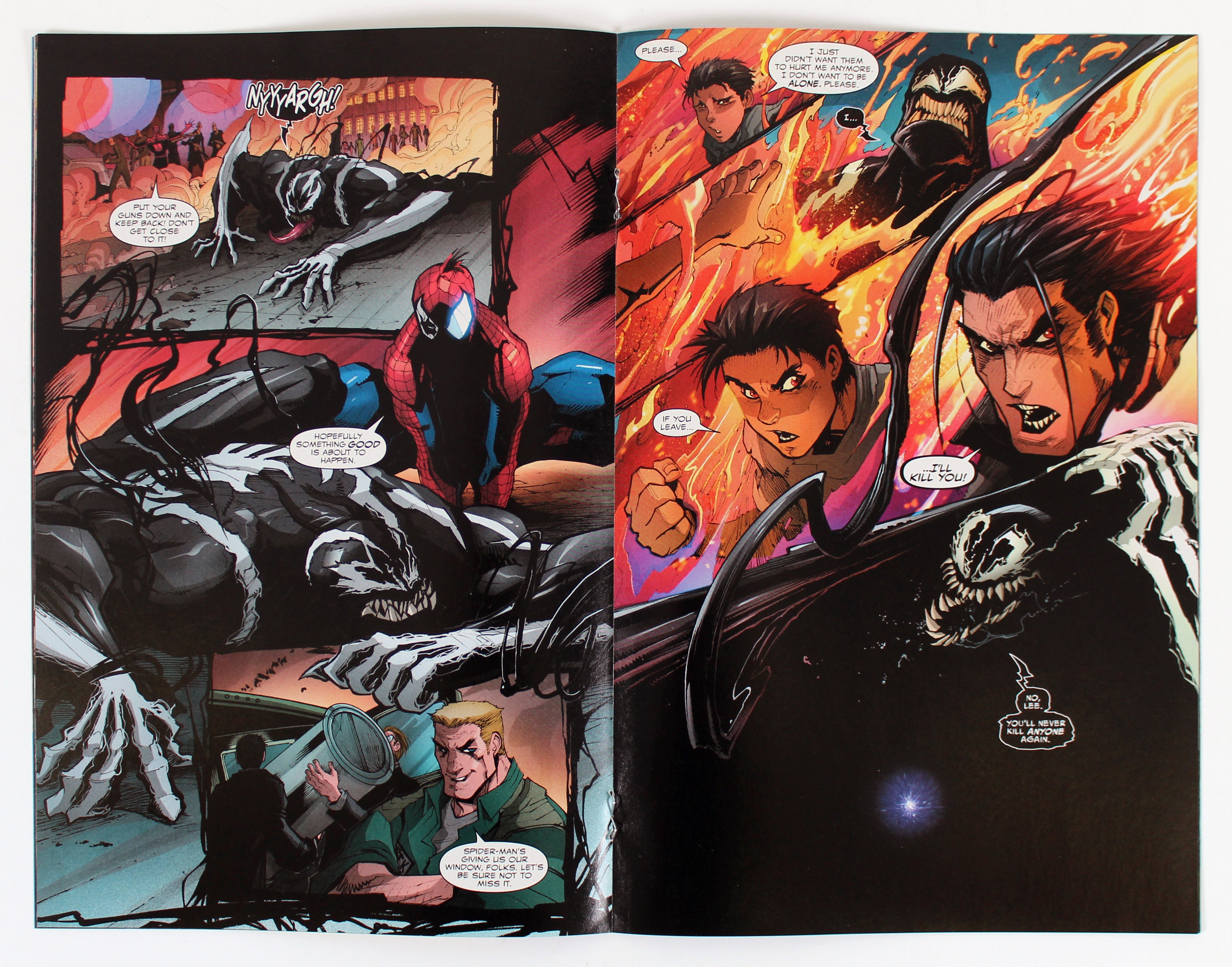 Marvel (3) Stan Lee, McFarlane & Michelinie Signed Venom #6 Variant Comic JSA