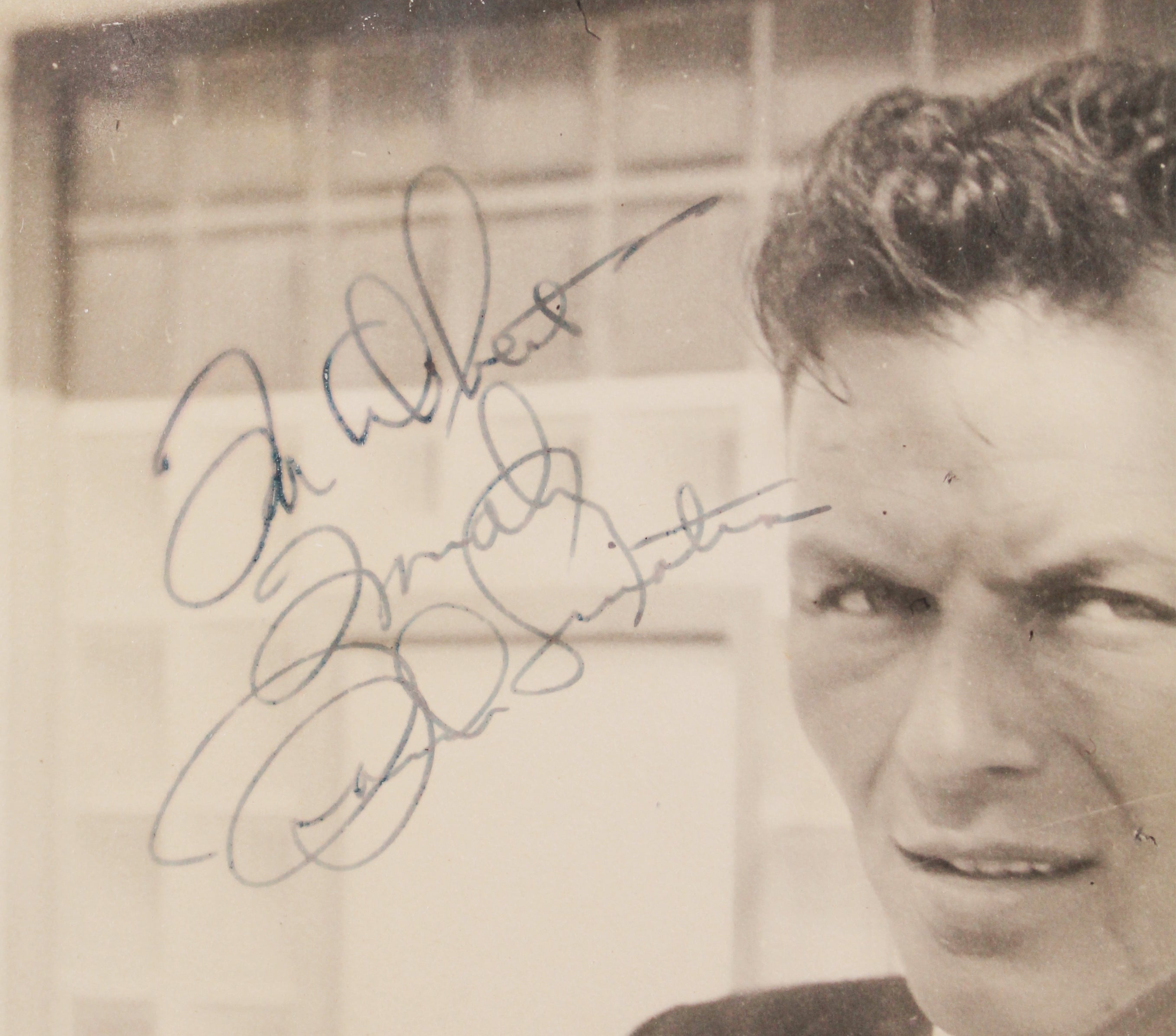 Frank Sinatra "Sincerely" Authentic Signed 8x10 Framed Photo BAS #AB14612