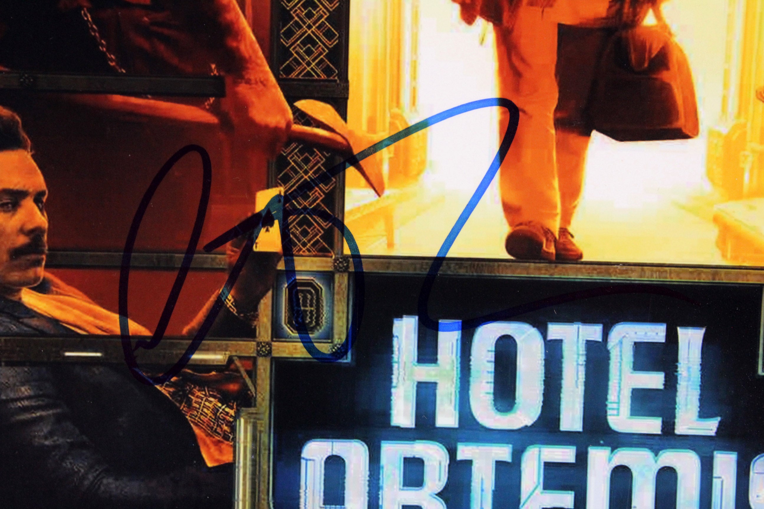 Hotel Artemis (5) Foster, Brown, Henry, Day +1 Signed 12x18 Photo BAS #A57109