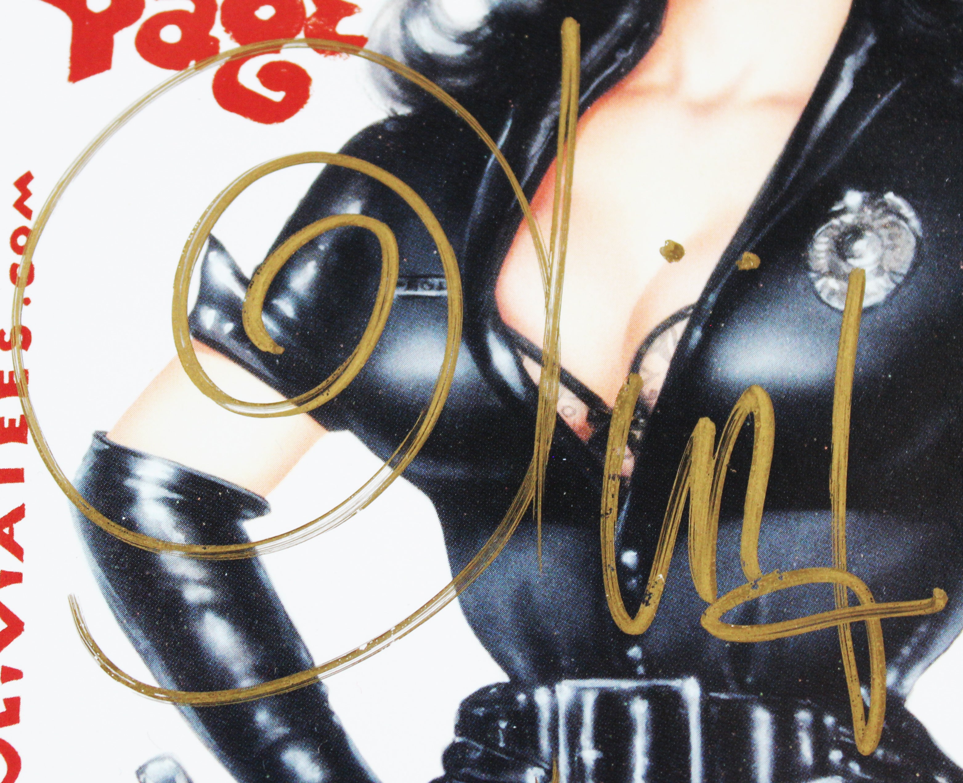 Olivia De Berardinis Signed 4x6 Olivia Tees Feat. Bettie Page Card BAS #BA74086