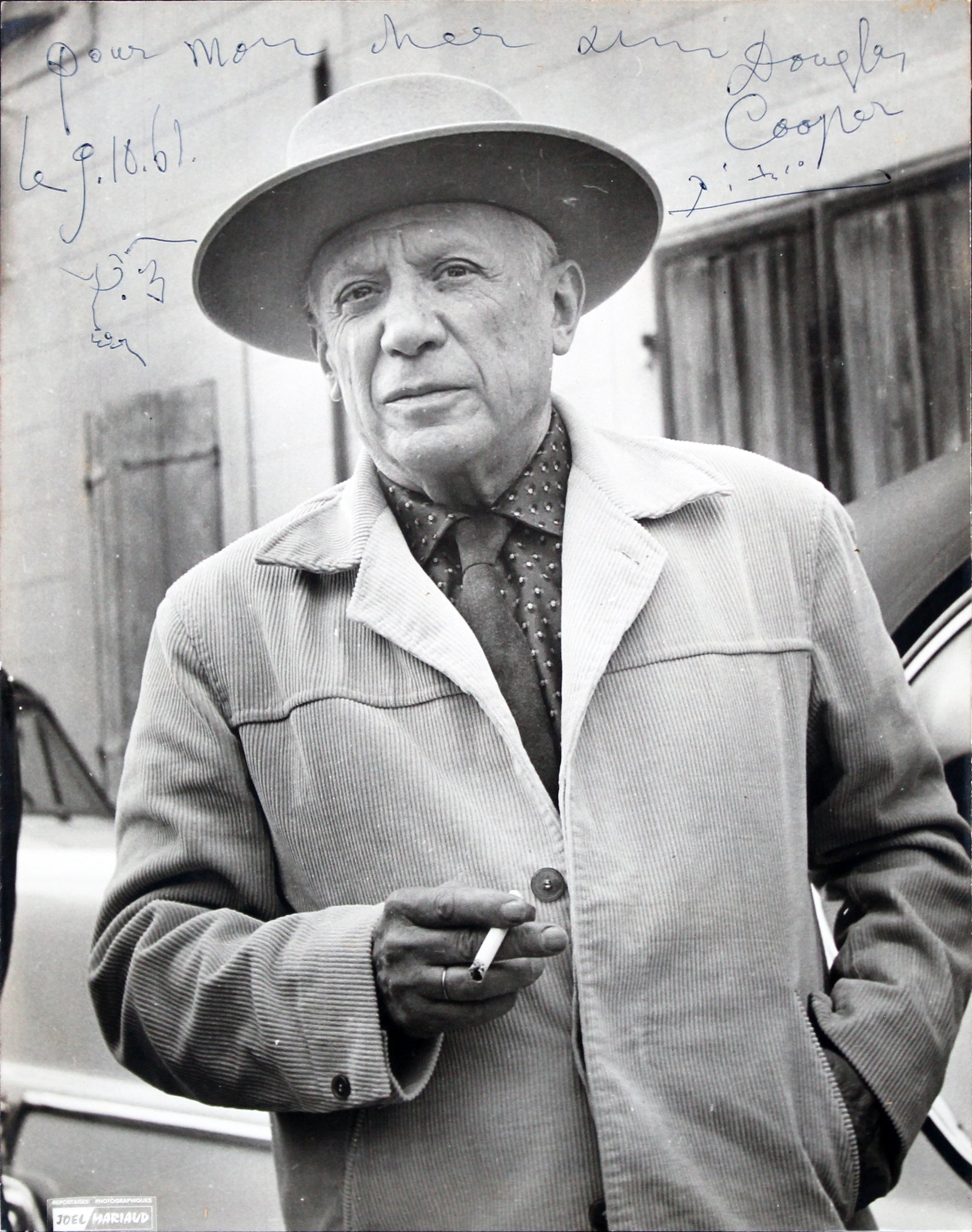 Pablo Picasso Authentic Signed 9x11.5 B&W Photo w/ Bull Sketch BAS #AI00150