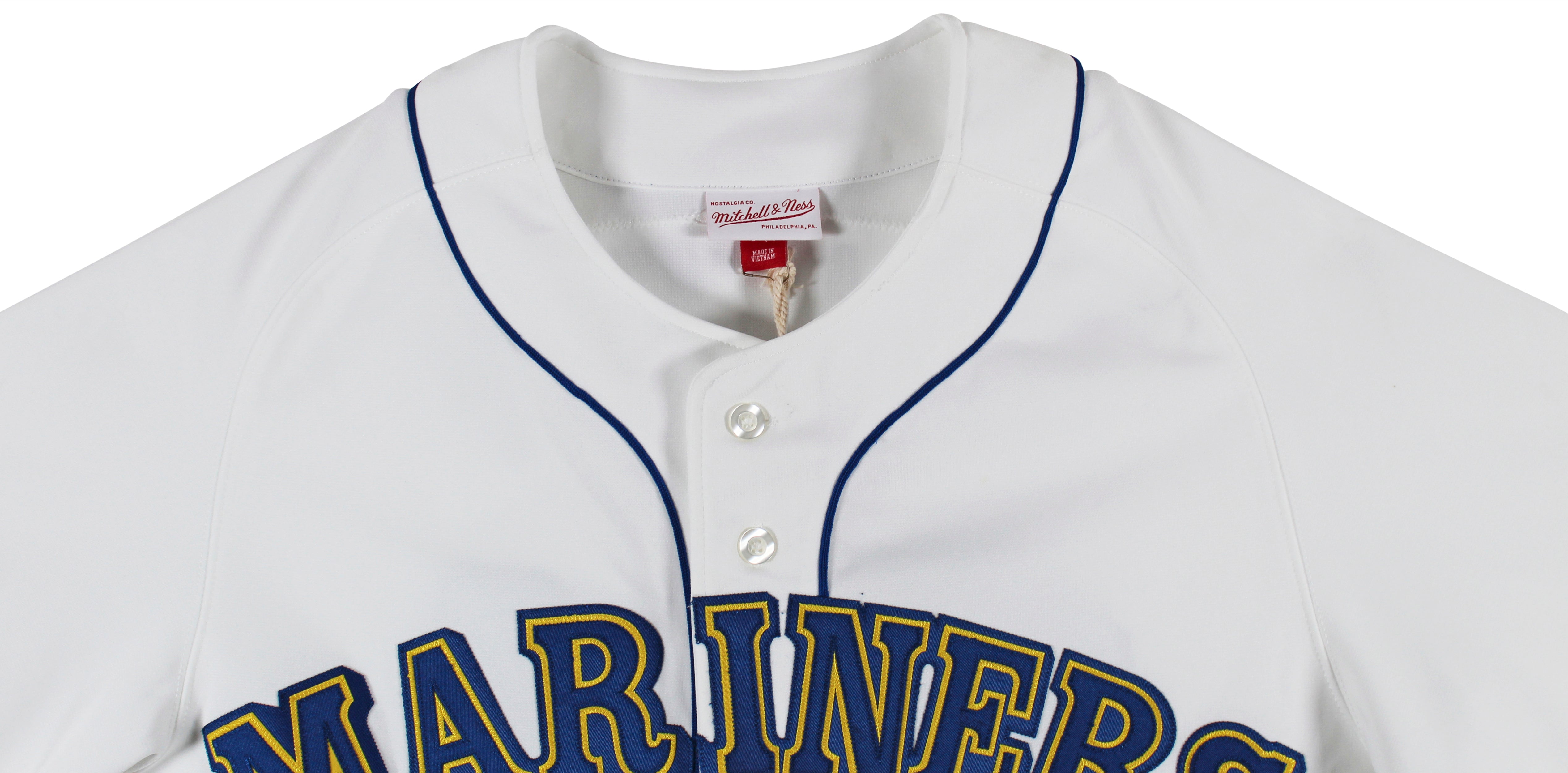 Mariners Ken Griffey Jr. "HOF 16" Signed White M&N CC Authentic Jersey BAS