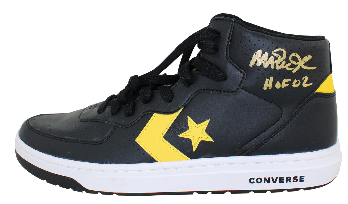 Lakers Magic Johnson "HOF 02" Signed Converse Weapon Left Shoe BAS #MJ14615
