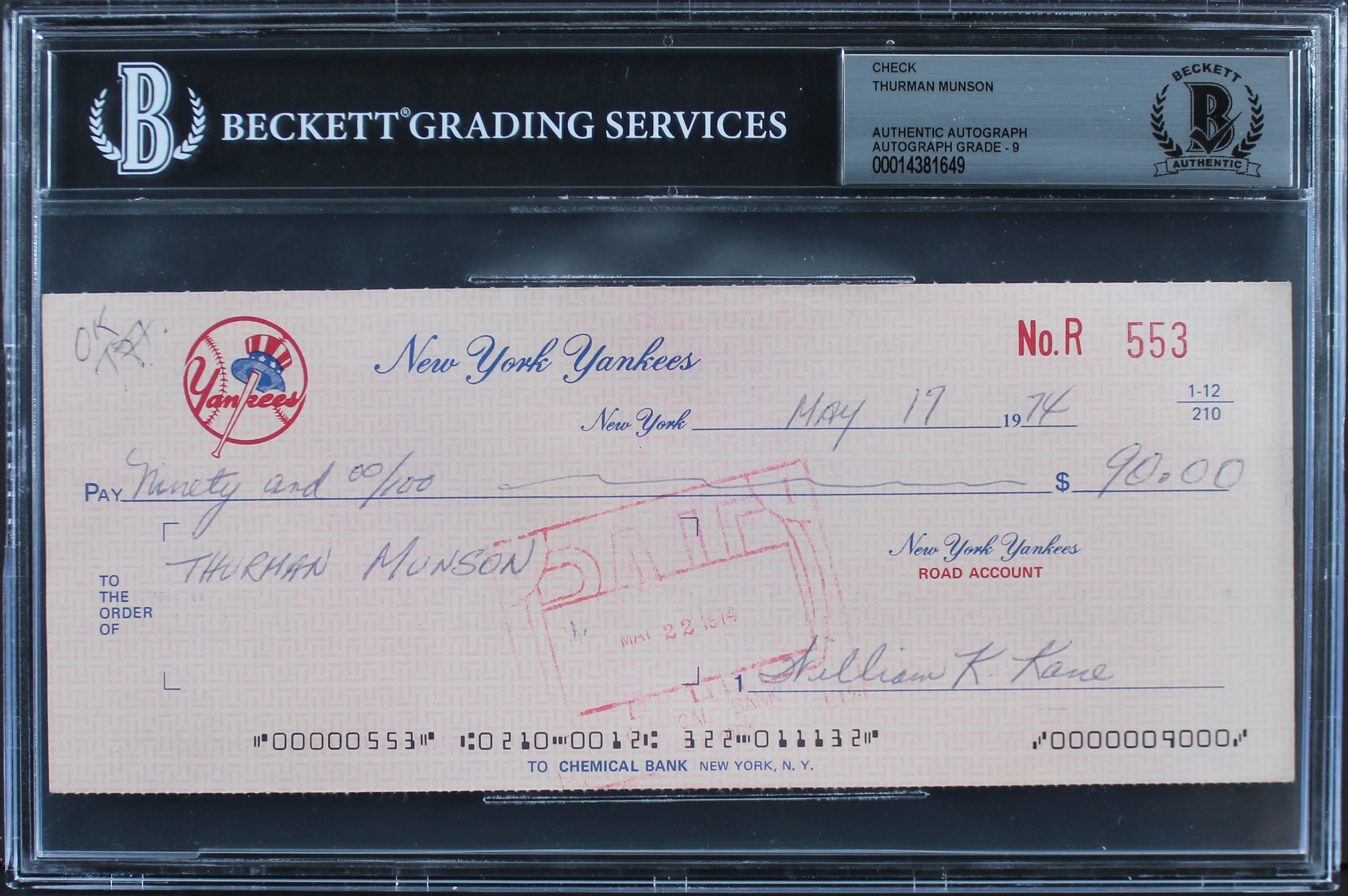 Yankees Thurman Munson Authentic Signed 3.5x8.5 1974 NNY Check Auto 9! BAS Slab