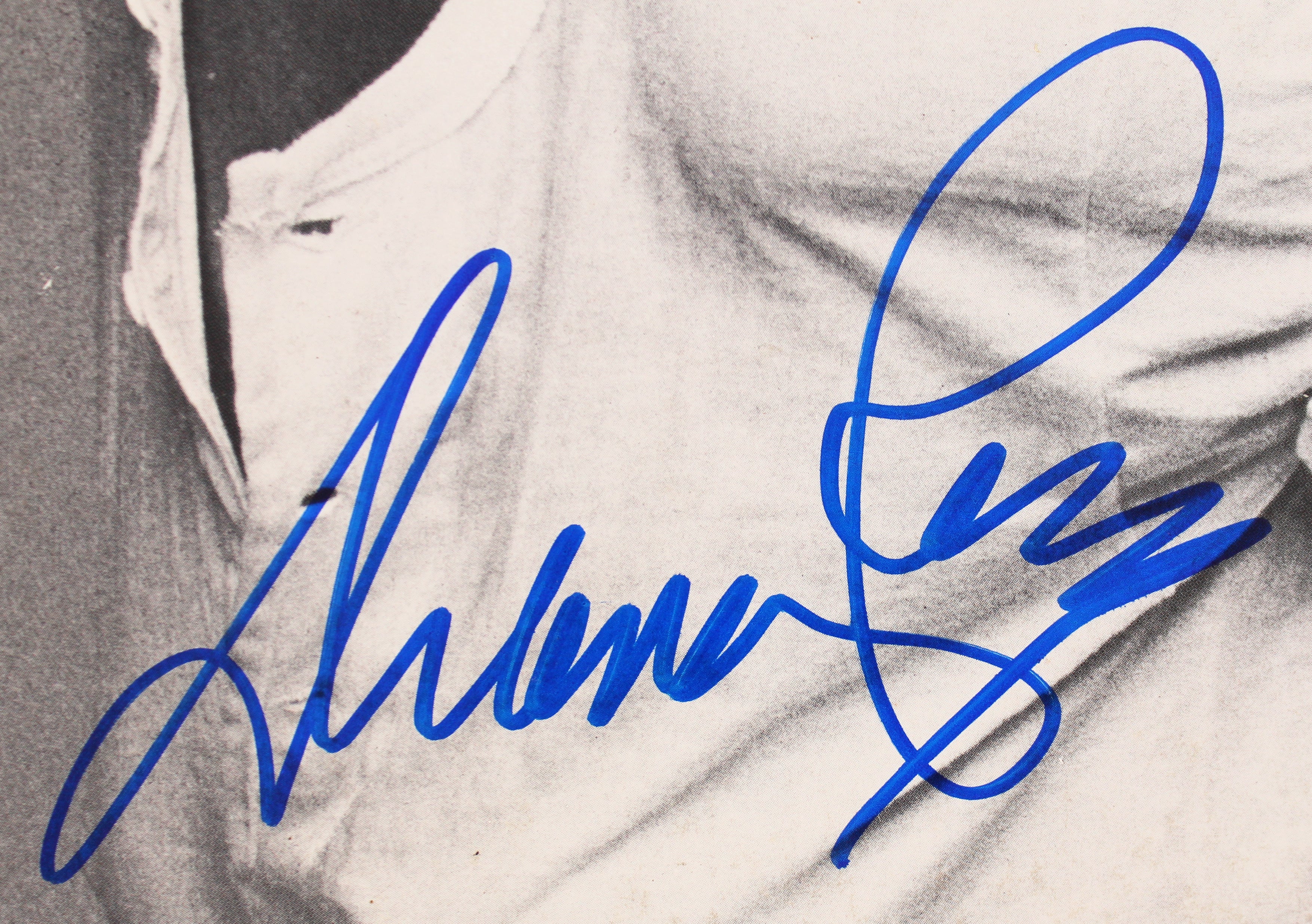 Diana Ross Authentic Signed Diana Album Cover Autographed BAS #BG90713