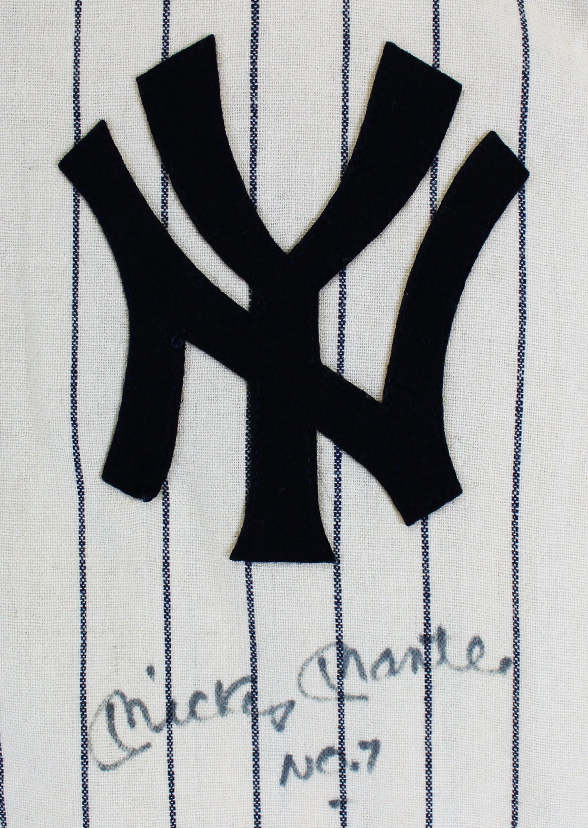 Yankees Mickey Mantle No. 7 Signed Mitchell & Ness Pinstripe Jersey PSA #AI02337