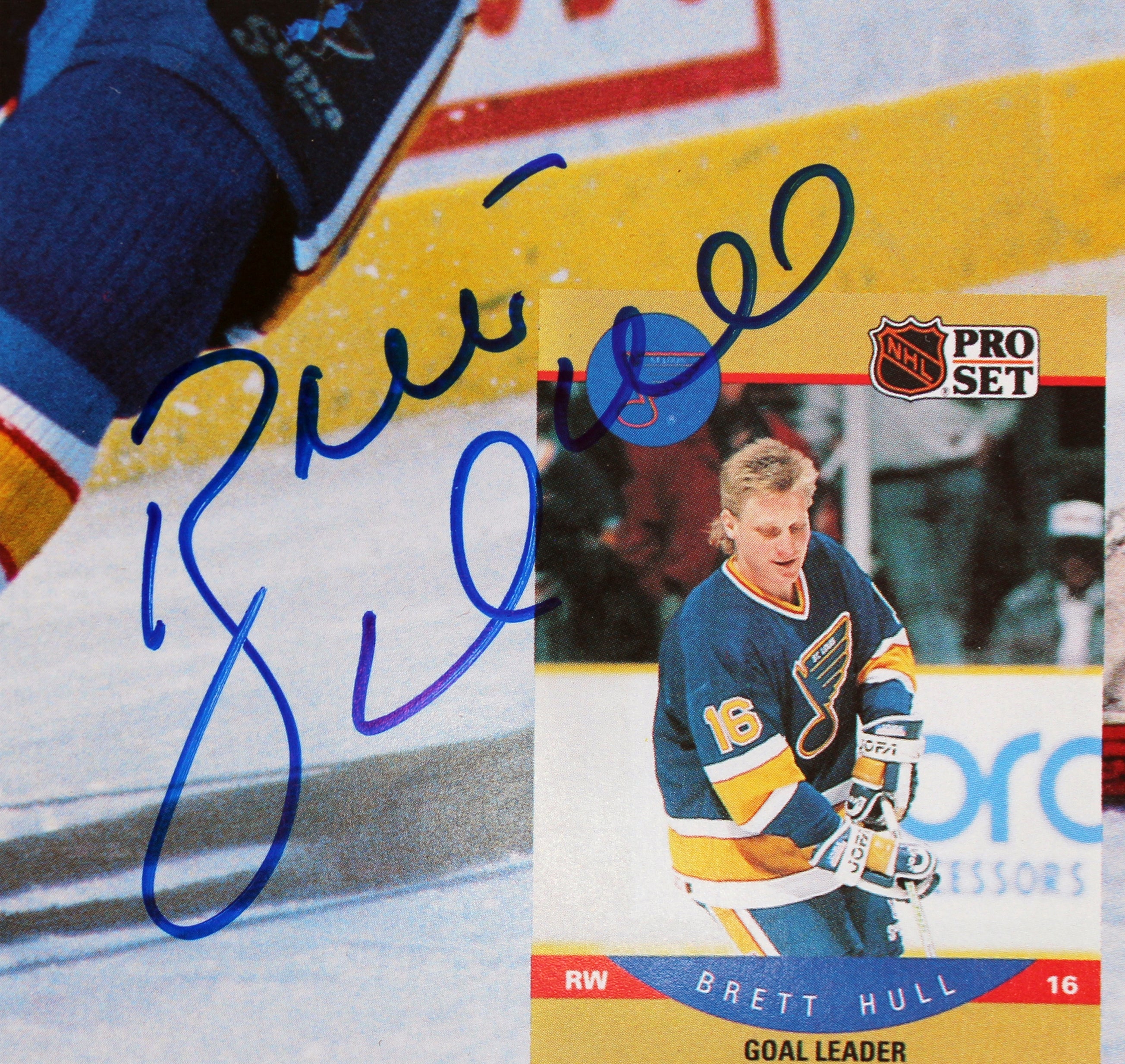 Brett Hull & Mark Messier Authentic Signed Beckett Hockey Magazine BAS #AA03441