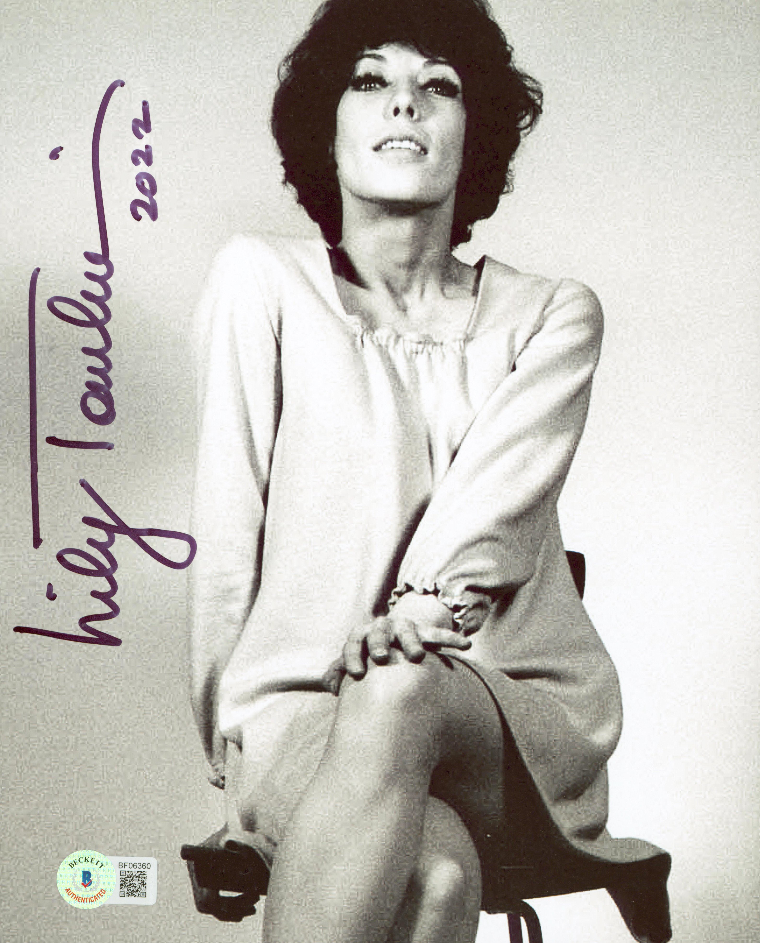 Lily Tomlin 9 to 5 "2022" Authentic Signed 8x10 Photo Autographed BAS #BF06360