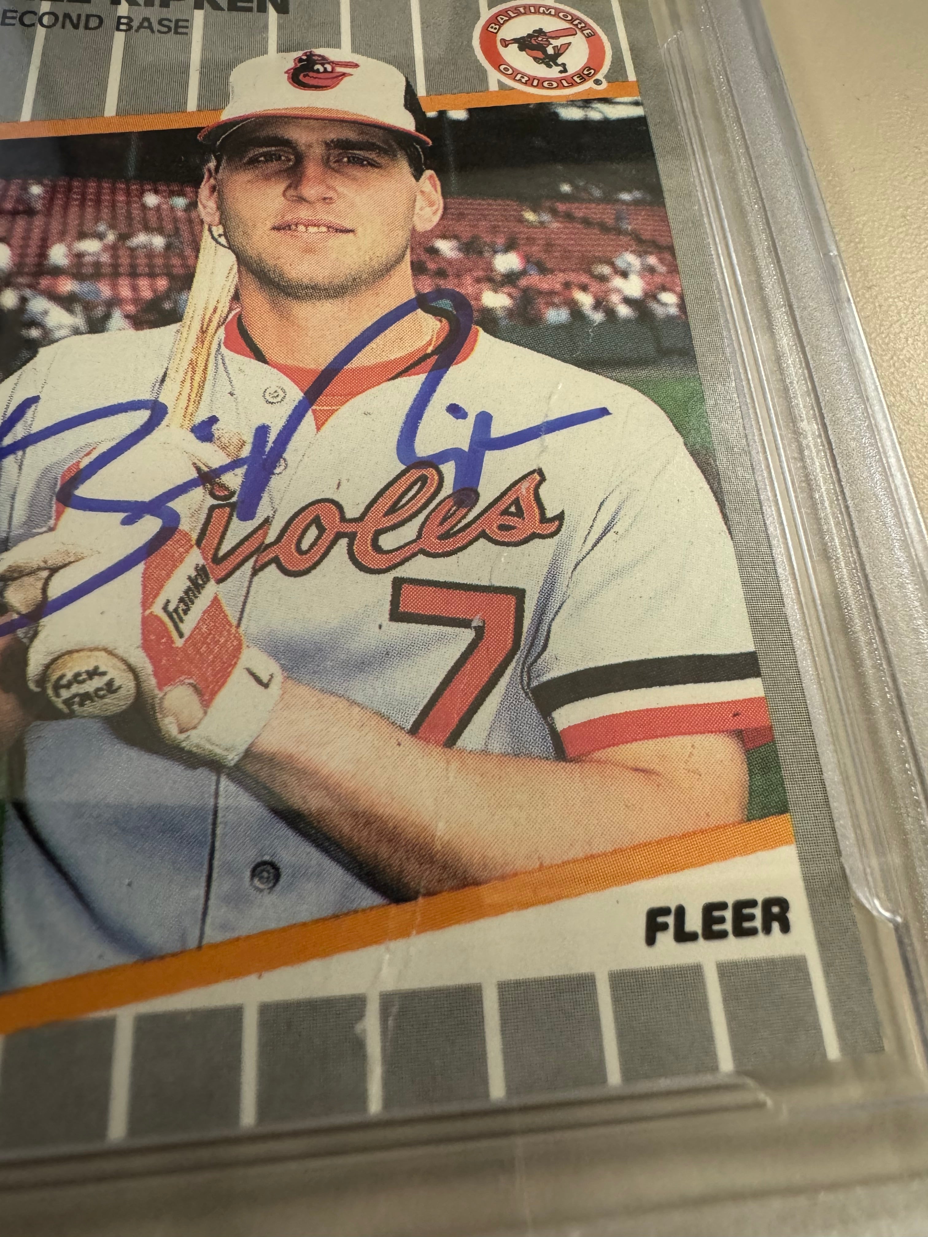 Orioles Billy Ripken Authentic Signed 1989 Fleer #616A Card (Damaged) BAS Slab