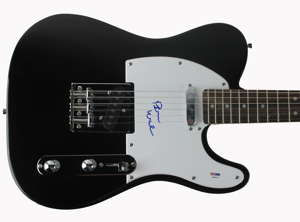 Brian Wilson The Beach Boys Authentic Signed Black Electric Guitar PSA #S38214