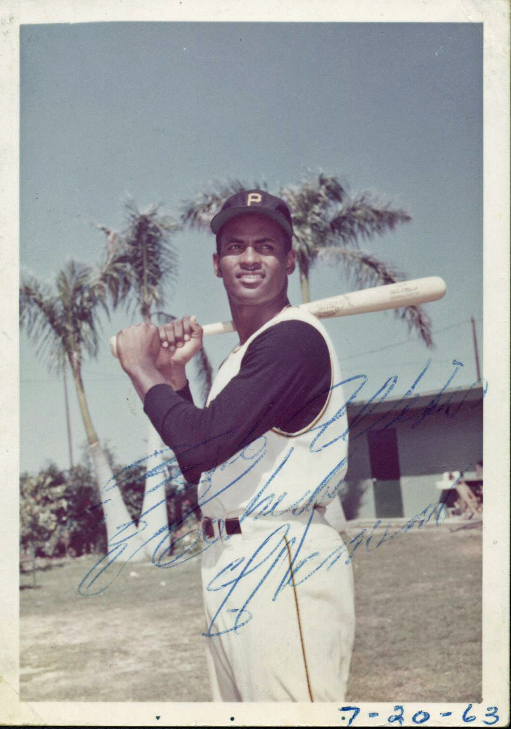 Pirates Roberto Clemente Best Wishes Authentic Signed 3.5x5 Photo PSA #AE00032