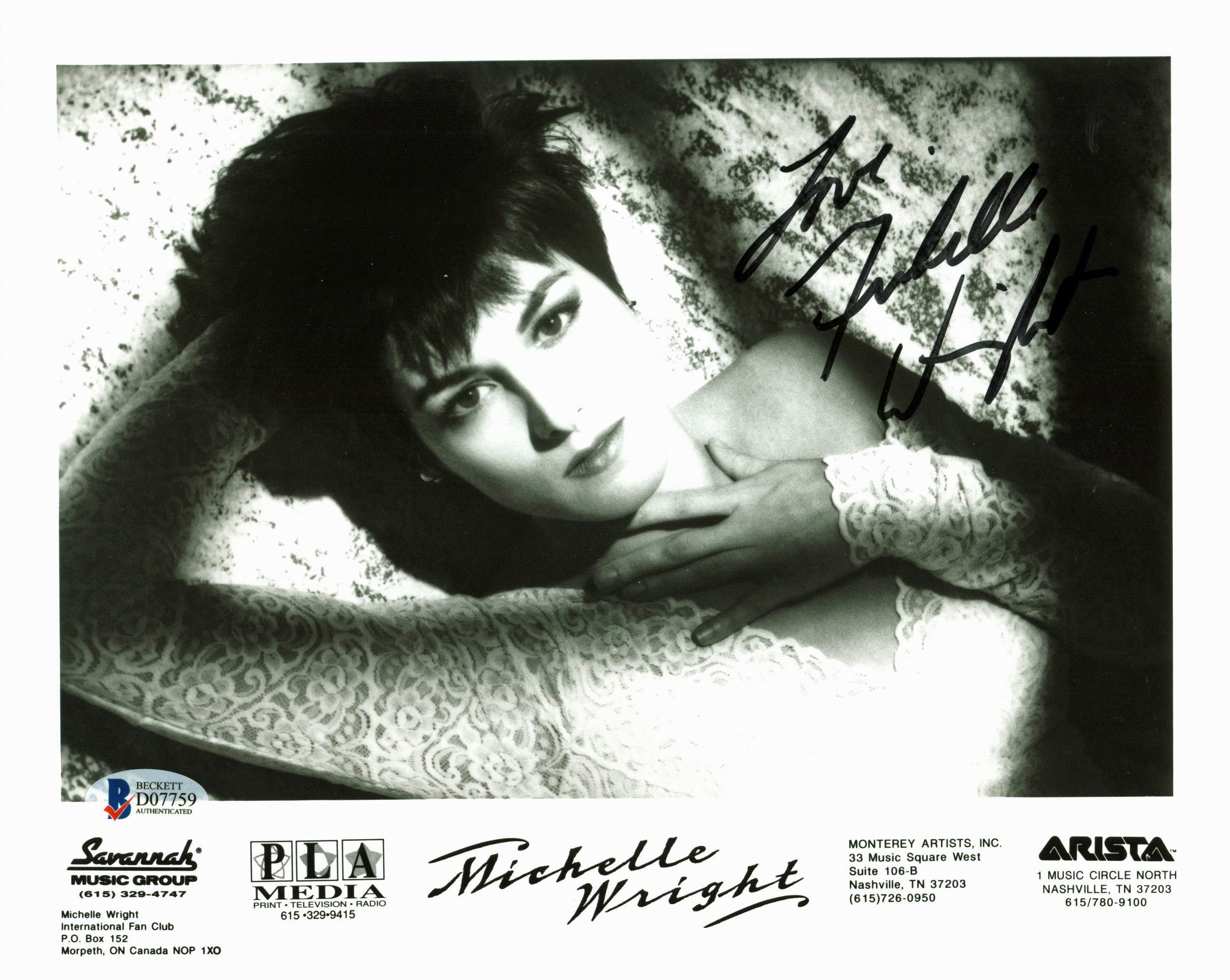 Michelle Wright Country Musician Authentic Signed 8x10 Promo Photo BAS #D07759