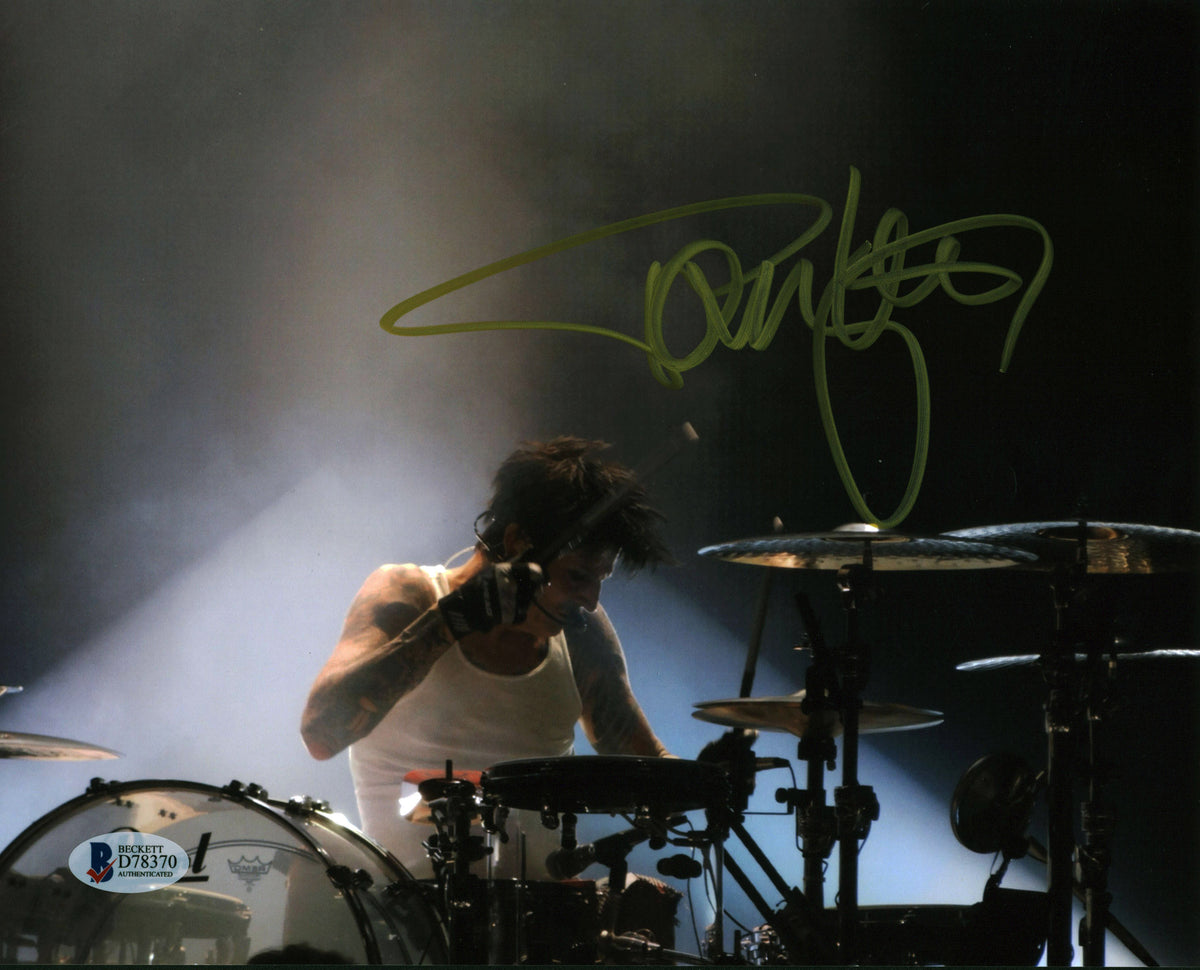 Tommy Lee Motley Crue Authentic Signed 8x10 Photo Autographed BAS #D78370