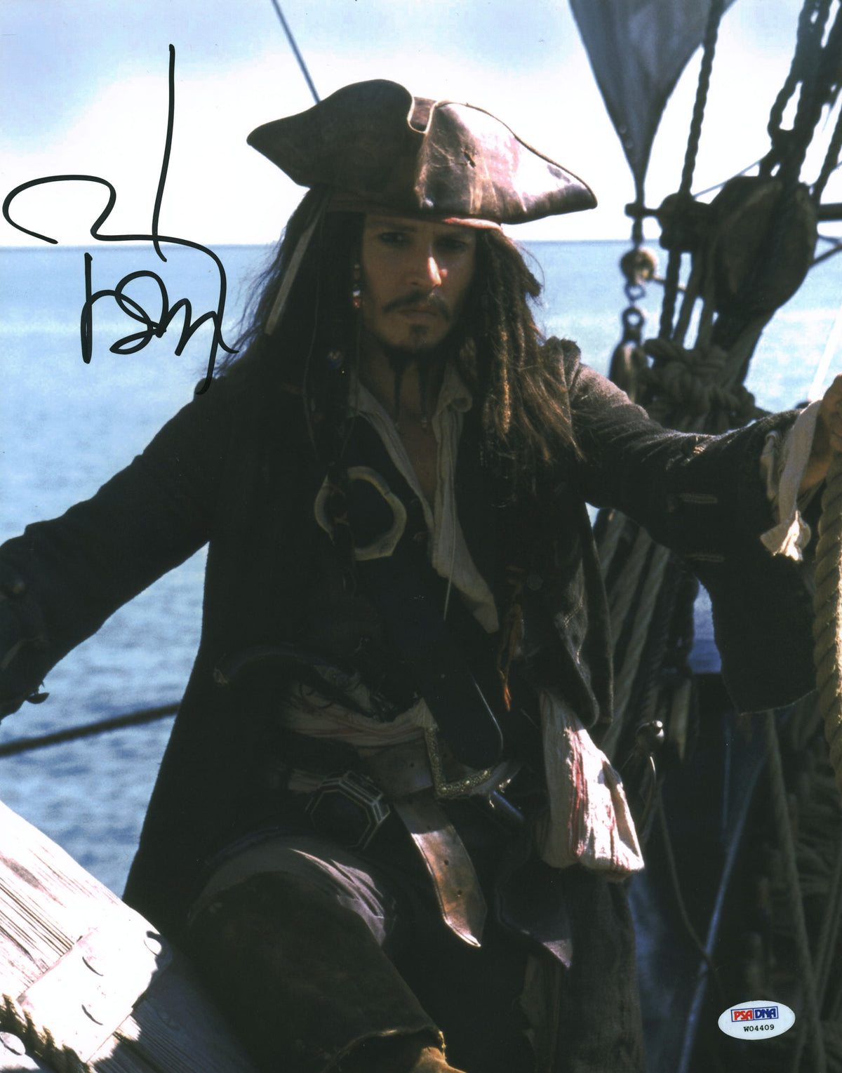 Johnny Depp Pirates Of The Caribbean Signed 11x14 Photo Auto 10! PSA/DNA #W04409