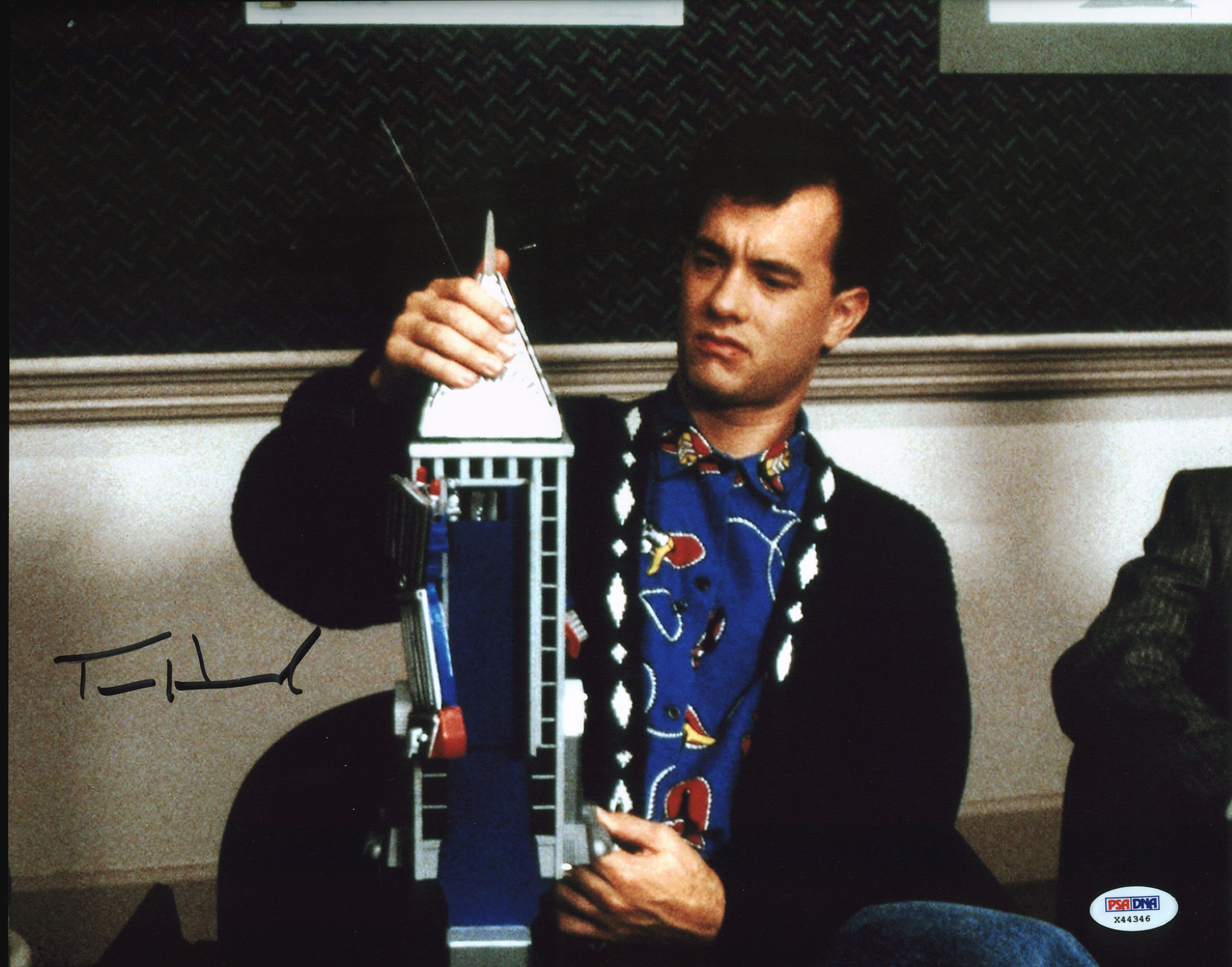 Tom Hanks Big Authentic Signed 11x14 Photo Autographed PSA/DNA #X44346