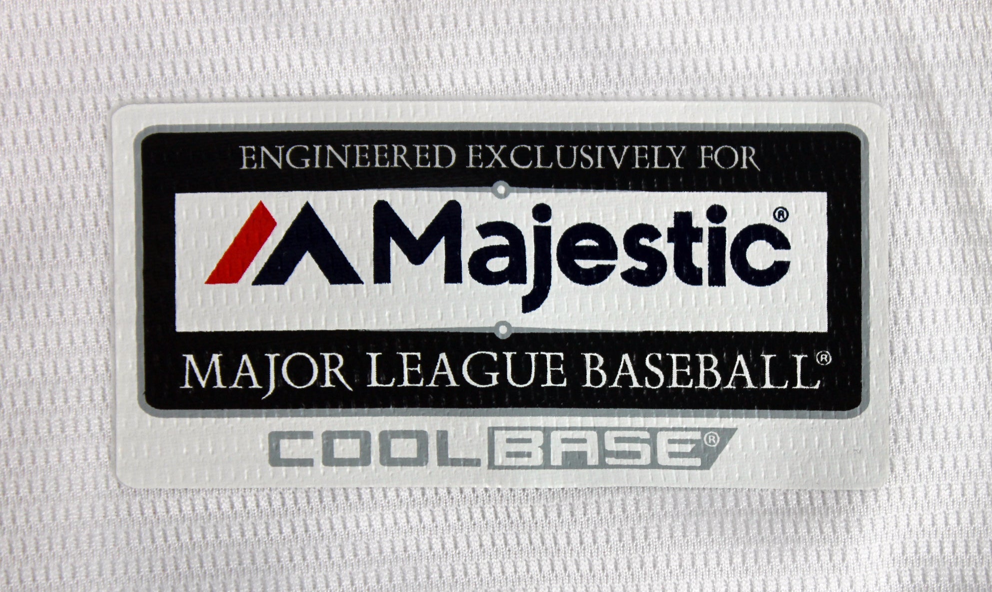 Royals George Brett Signed White Majestic Jersey w/ 2015 WS Champions Patch BAS