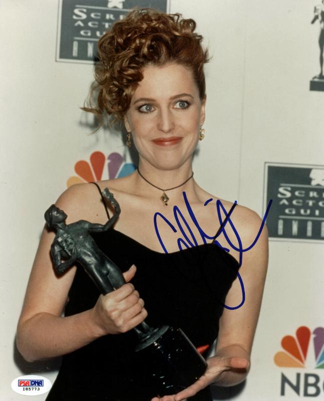 Gillian Anderson The X-Files Signed Authentic 8X10 Photo PSA/DNA #I85773