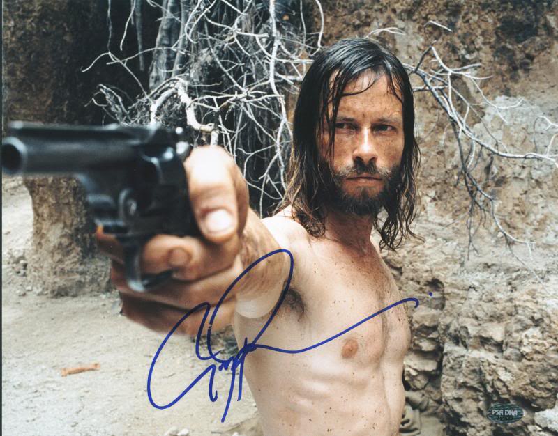 Guy Pearce Signed Authentic 11X14 Photo Autographed PSA/DNA #J51593