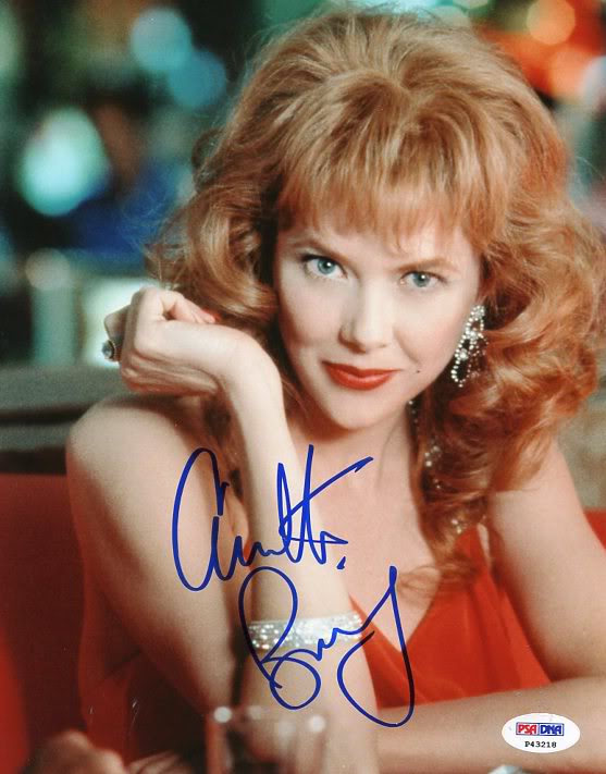 Annette Bening Mars Attacks Signed Authentic 8X10 Photo PSA/DNA #P43218