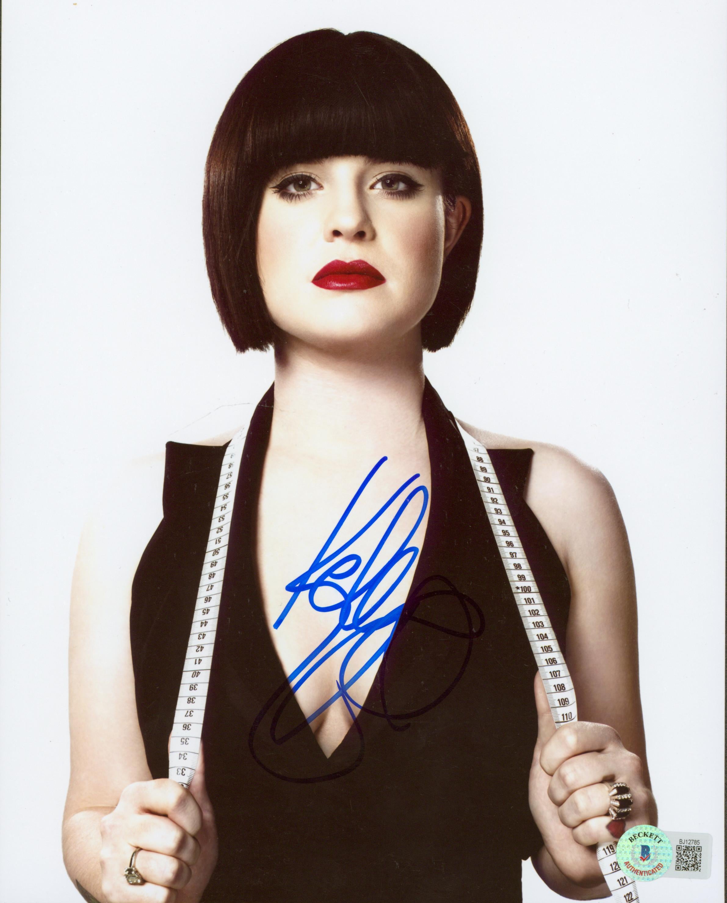 Kelly Osbourne Fashion Police Authentic Signed 8x10 Photo BAS #BJ12785