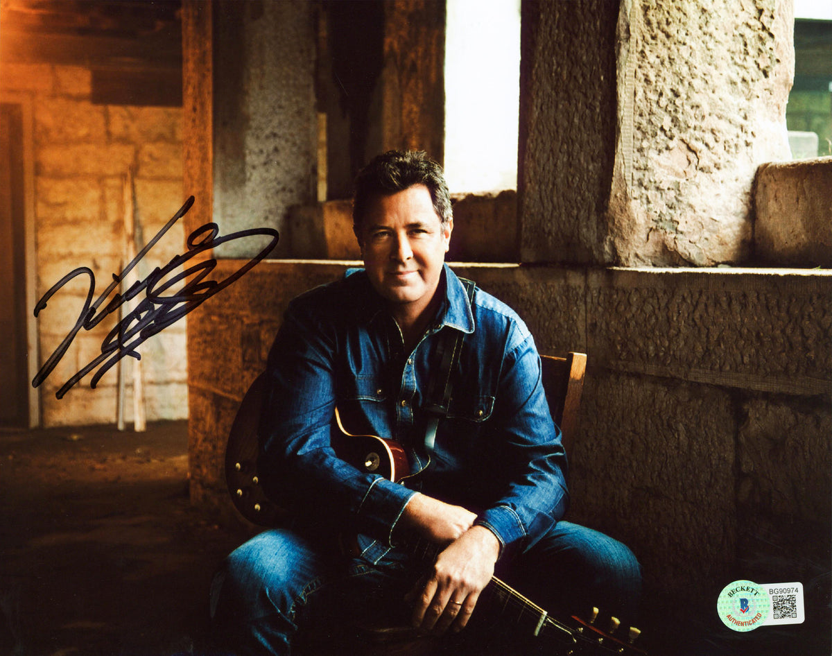 Vince Gill Country Musician Authentic Signed 8x10 Photo Autographed BAS #BG90974