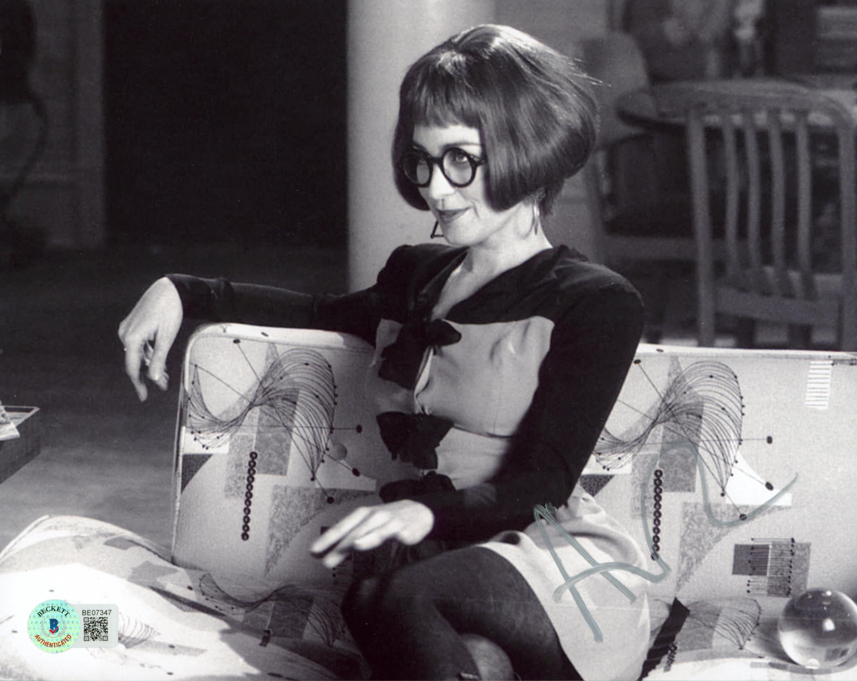 Annie Potts Ghostbusters Authentic Signed 8x10 Photo Autographed BAS #BE07347