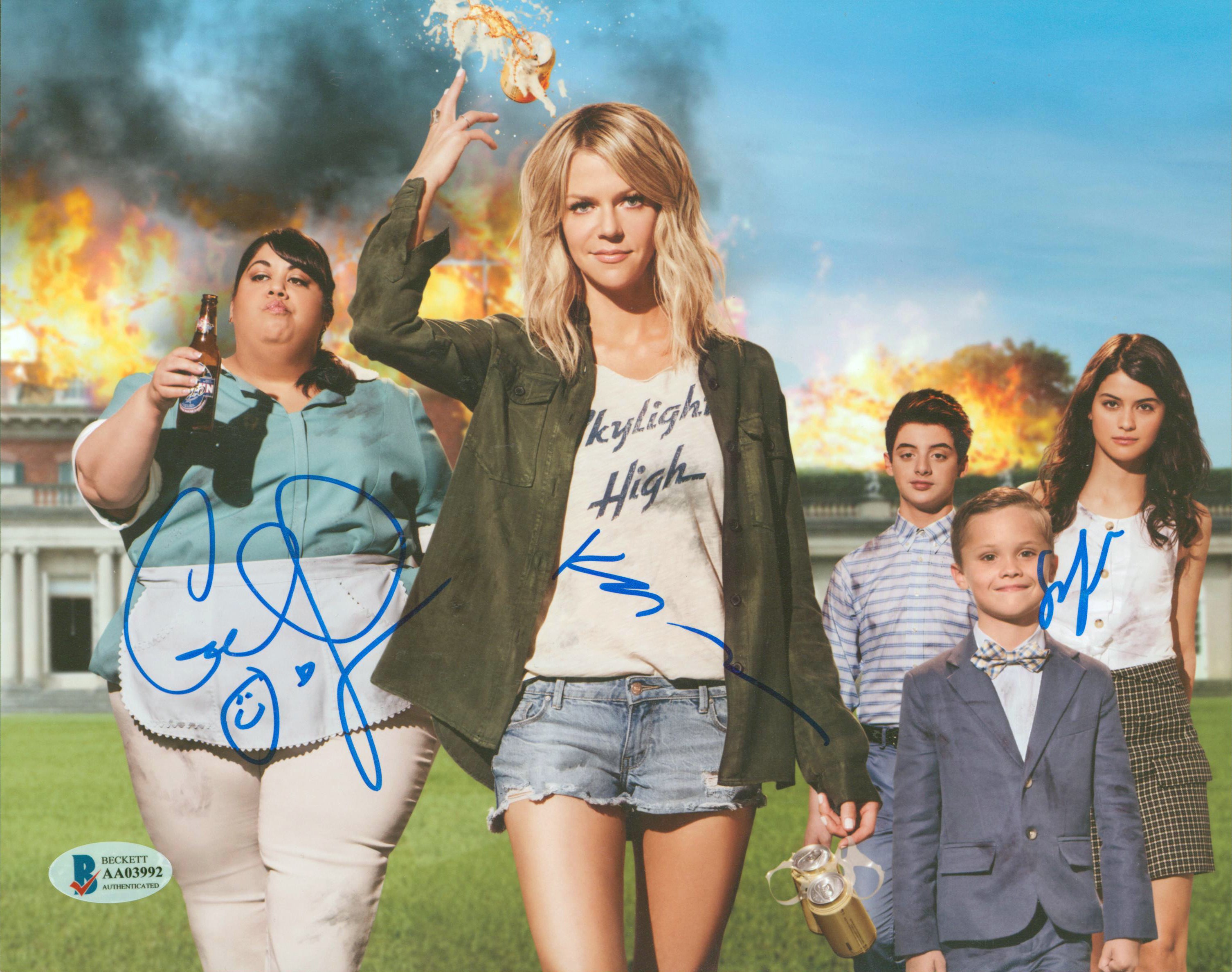 The Mick (3) Olsen, Jimenez & Black-D'Elia Signed 8x10 Photo BAS #AA03992
