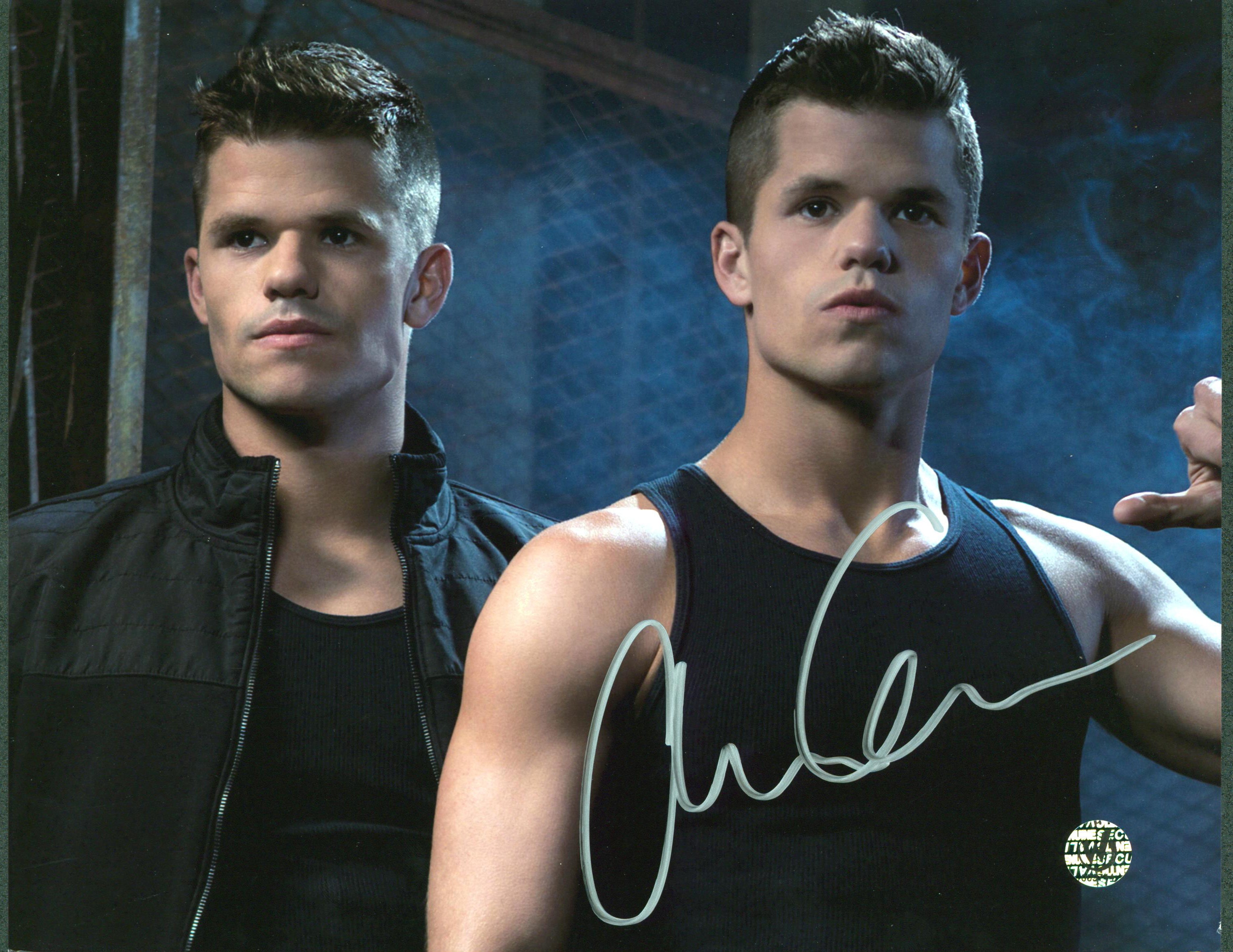 Charlie Carver Teen Wolf Authentic Signed 8x10 Photo Wizard World #009744