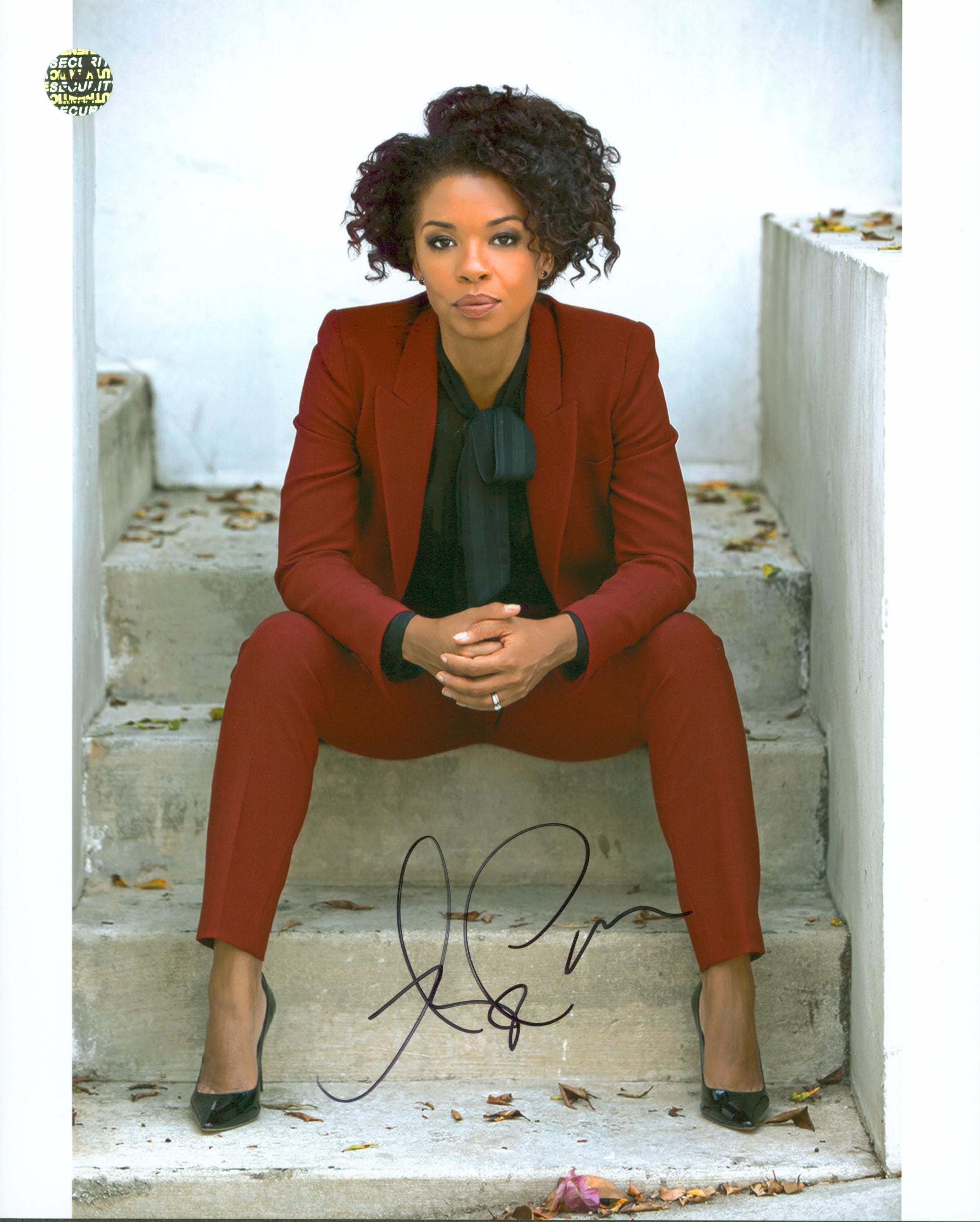 Angel Parker Marvel's Runaways Authentic Signed 8x10 Photo Wizard World 1