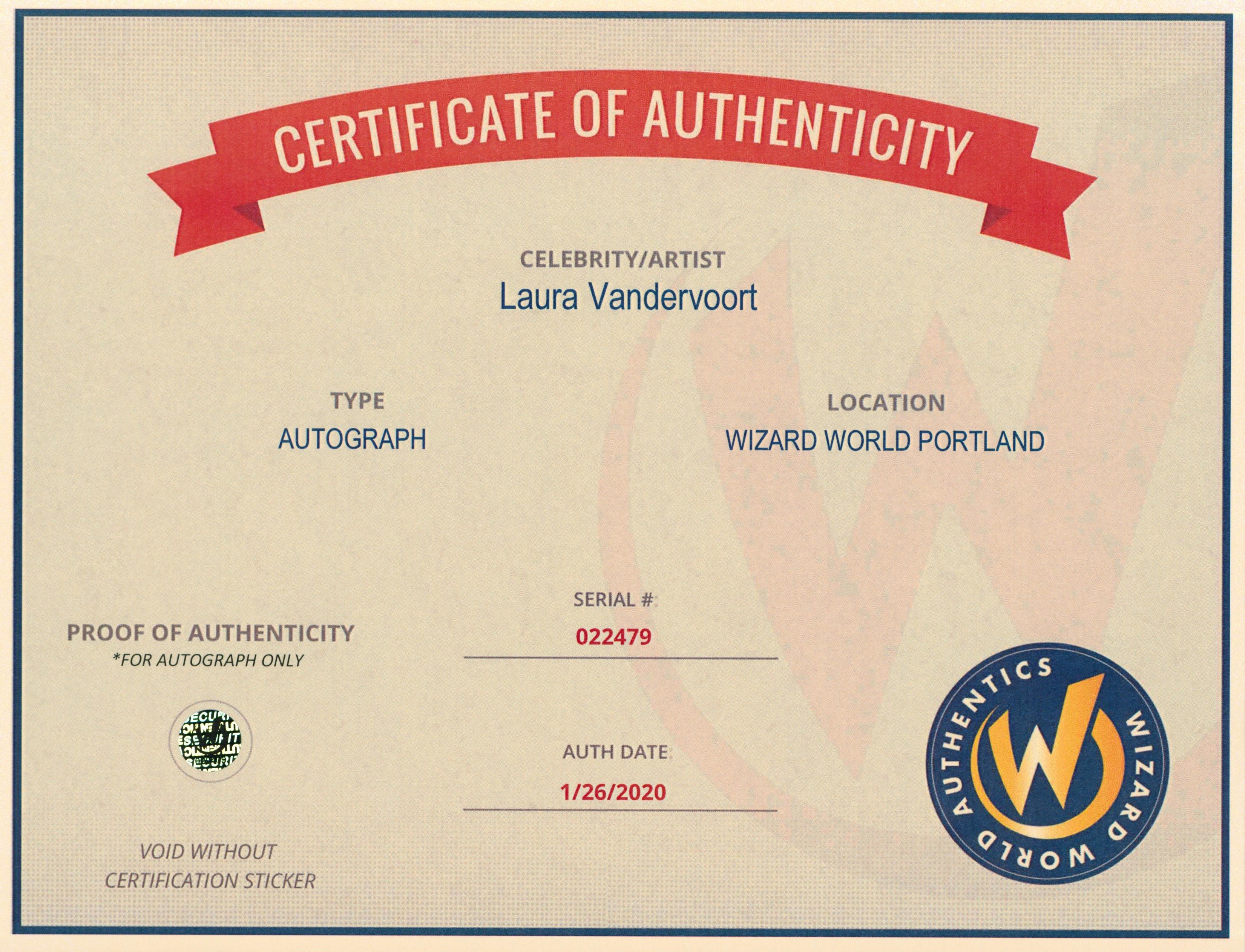 Laura Vandervoort Smallville Authentic Signed 8x10 Photo Wizard World